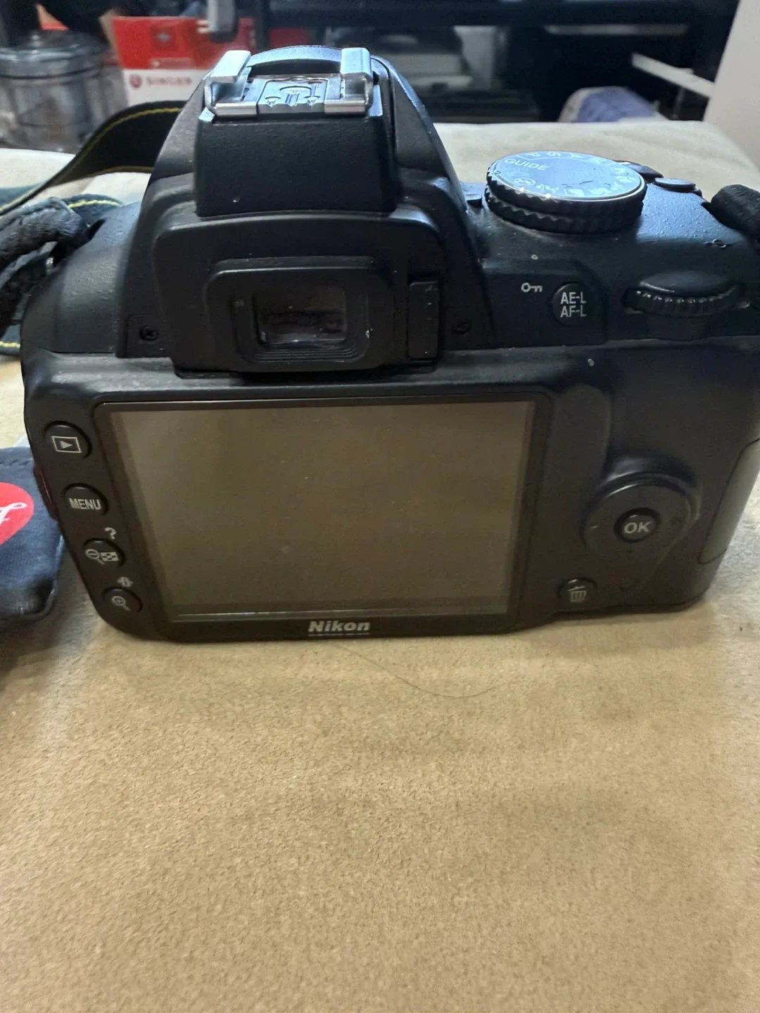 Nikon D3000 DSLR Camera with 18-55mm VR Lens - photo 5