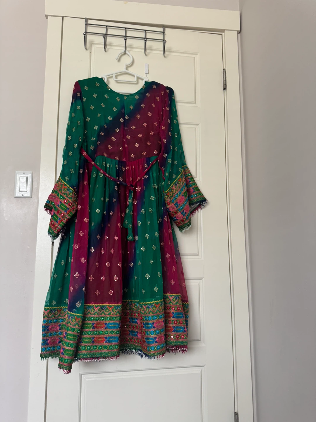 Embroidered Traditional Dress - photo 2