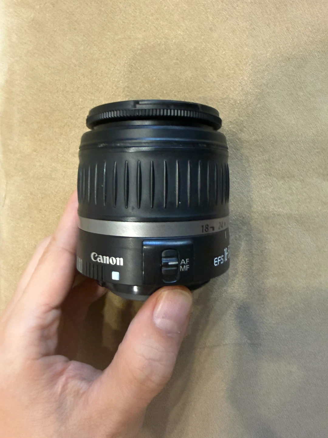 Canon EF-S 18-55mm f/3.5-5.6 II Zoom Lens - photo 4