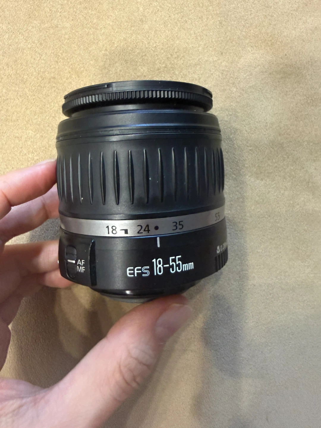 Canon EF-S 18-55mm f/3.5-5.6 II Zoom Lens - photo 2