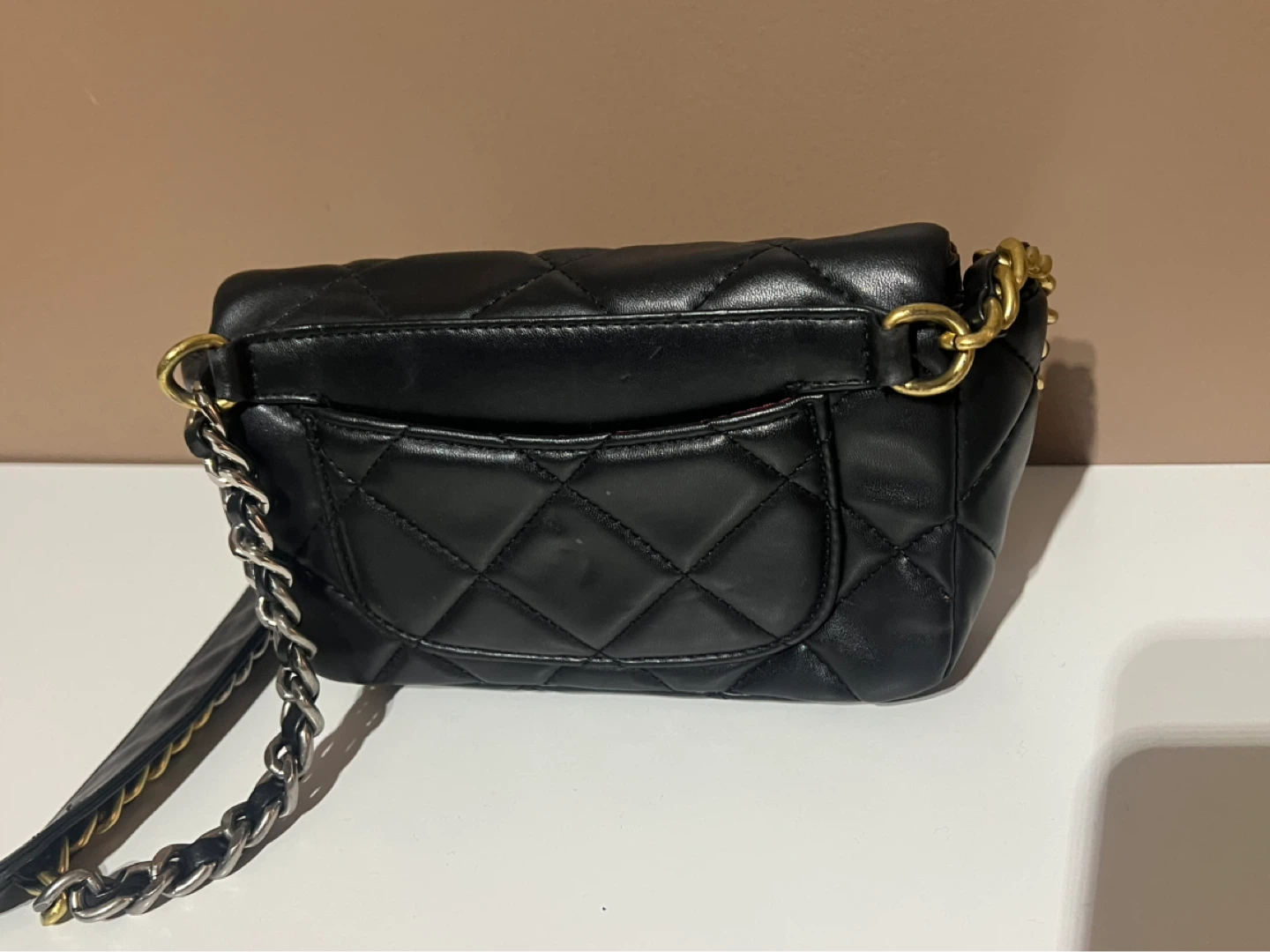 Chanel Black Quilted Leather Small Bag - photo 2