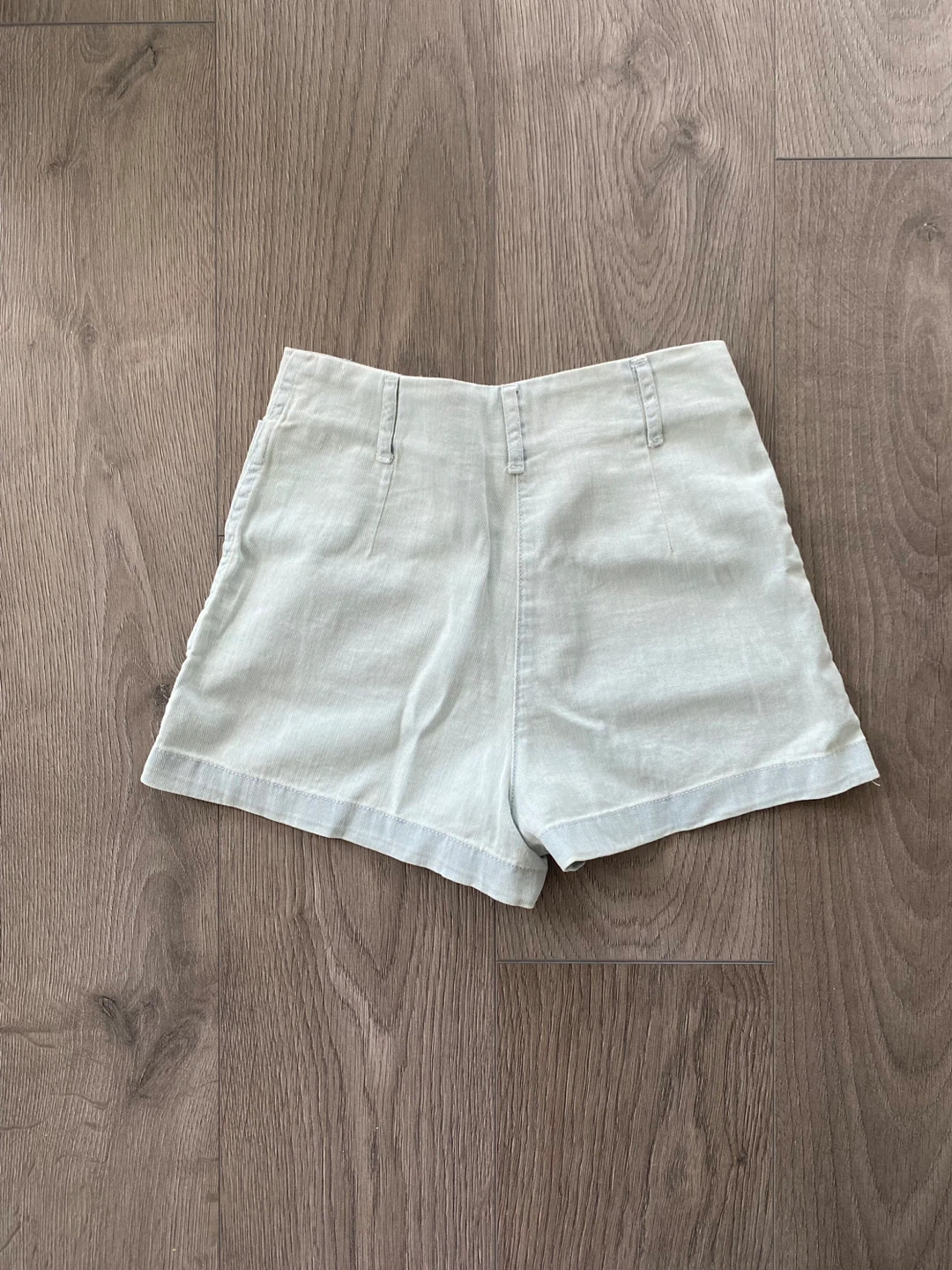 Aritzia Wilfred Free shorts size 2 - photo 2