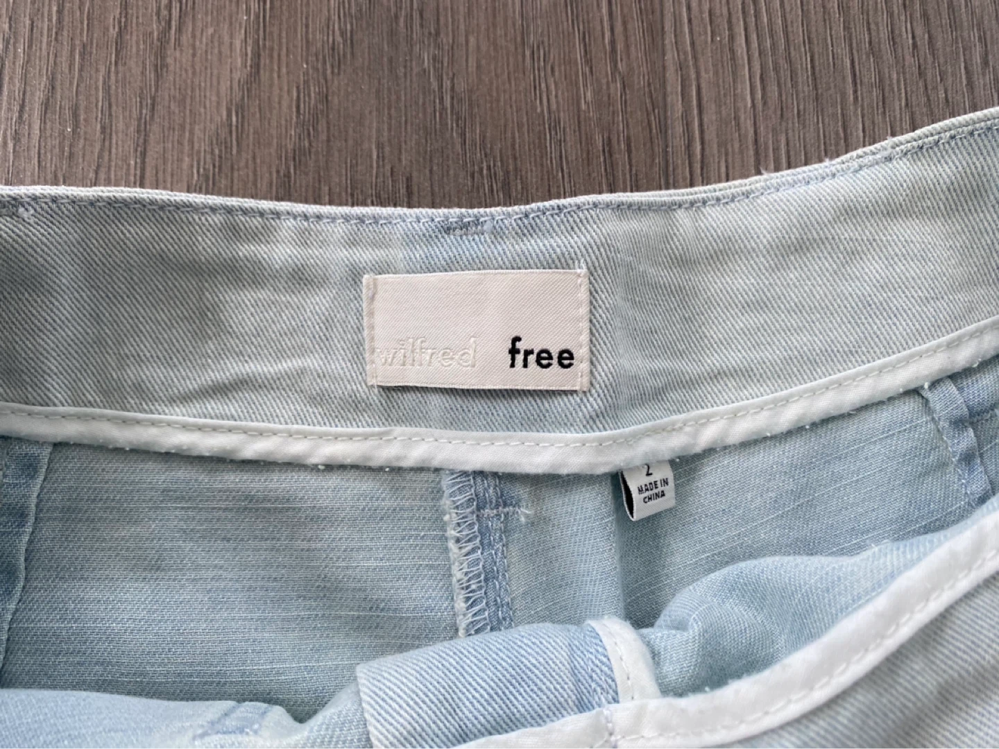 Aritzia Wilfred Free shorts size 2 - photo 3