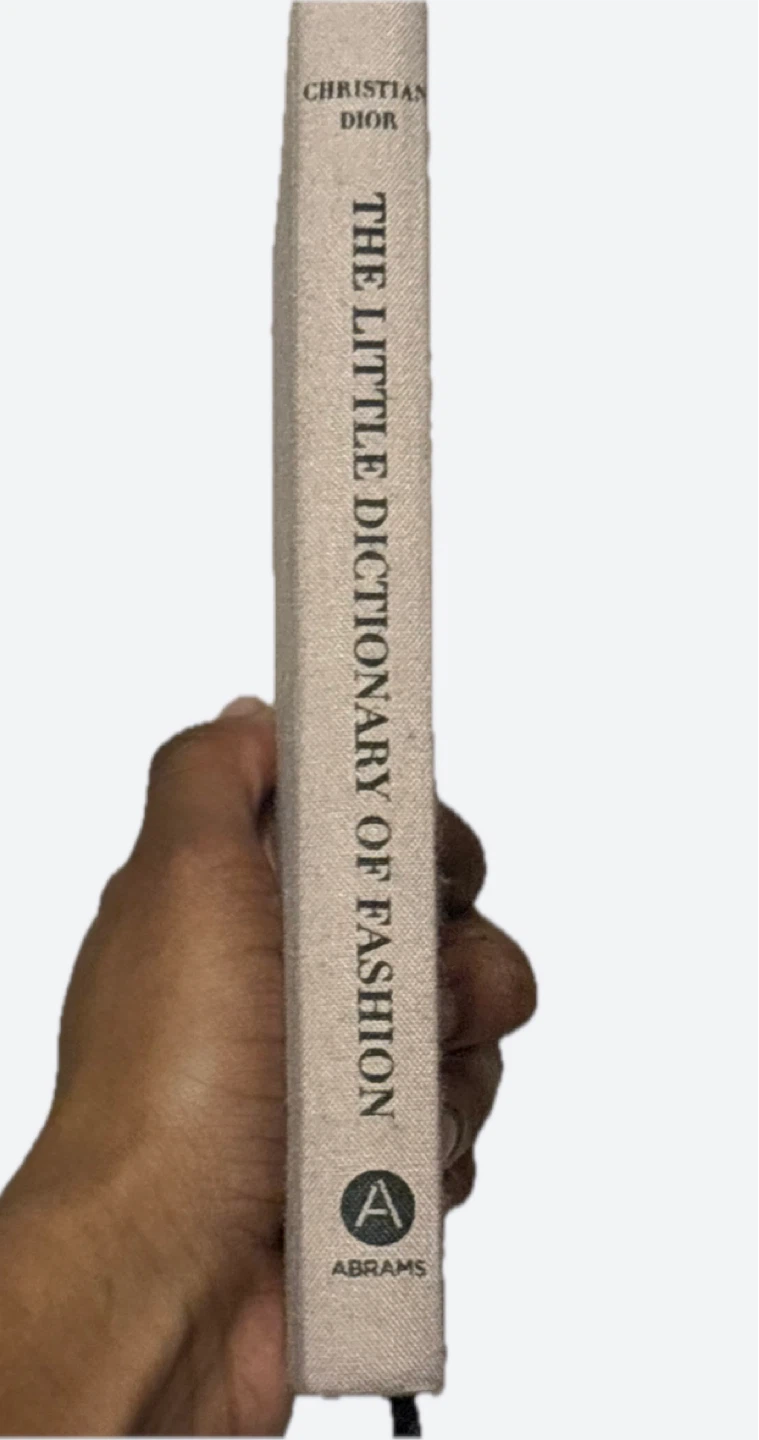 The Little Dictionary of Fashion Book - photo 2