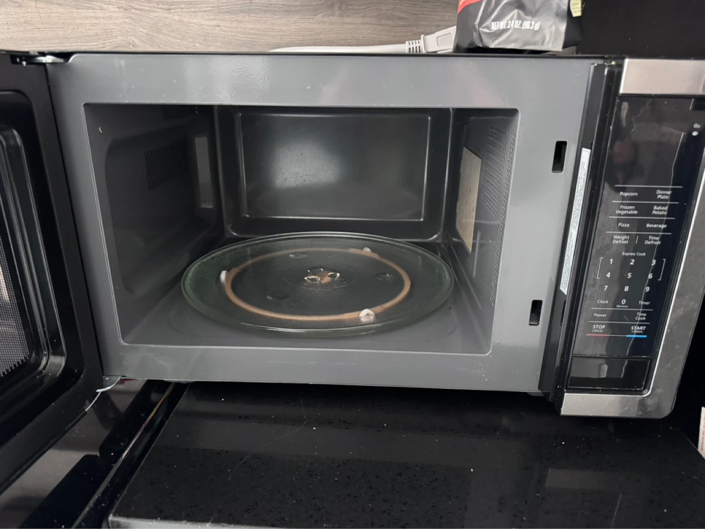Magic Chef Microwave Oven - photo 2
