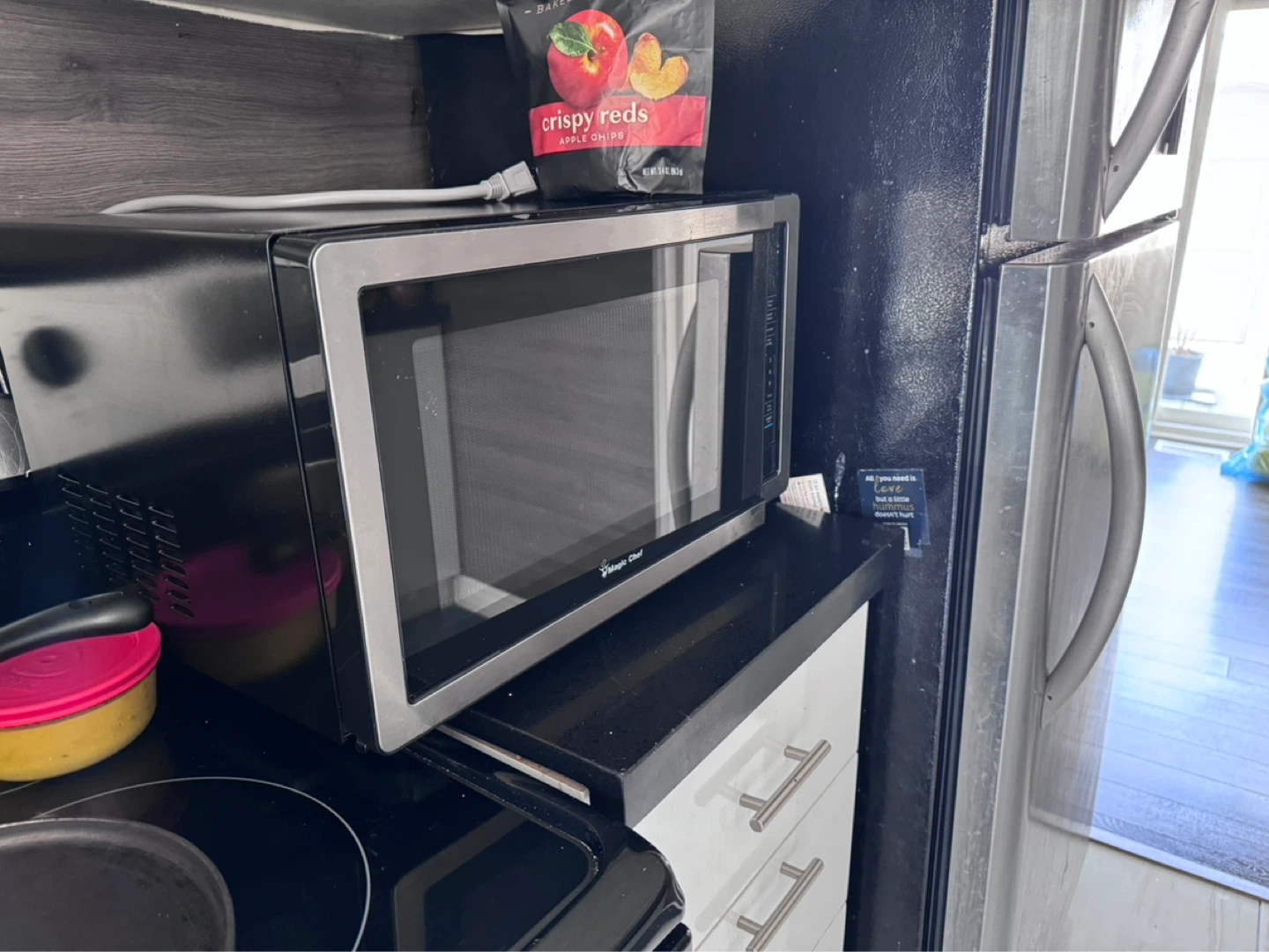 Magic Chef Microwave Oven