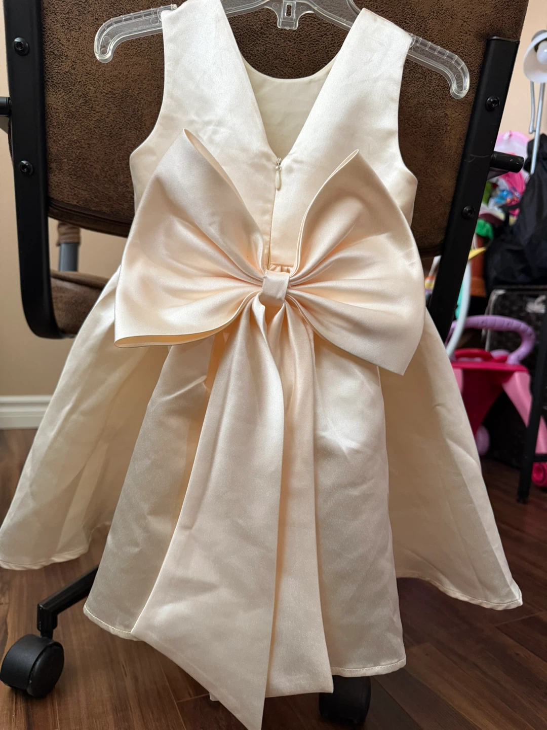 Cream Satin Dress with Big Bow and Headband - Baby Girl - photo 4