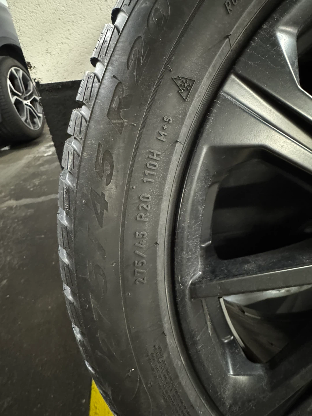 Set of 4 BMW Winter Tires and Rims - photo 2