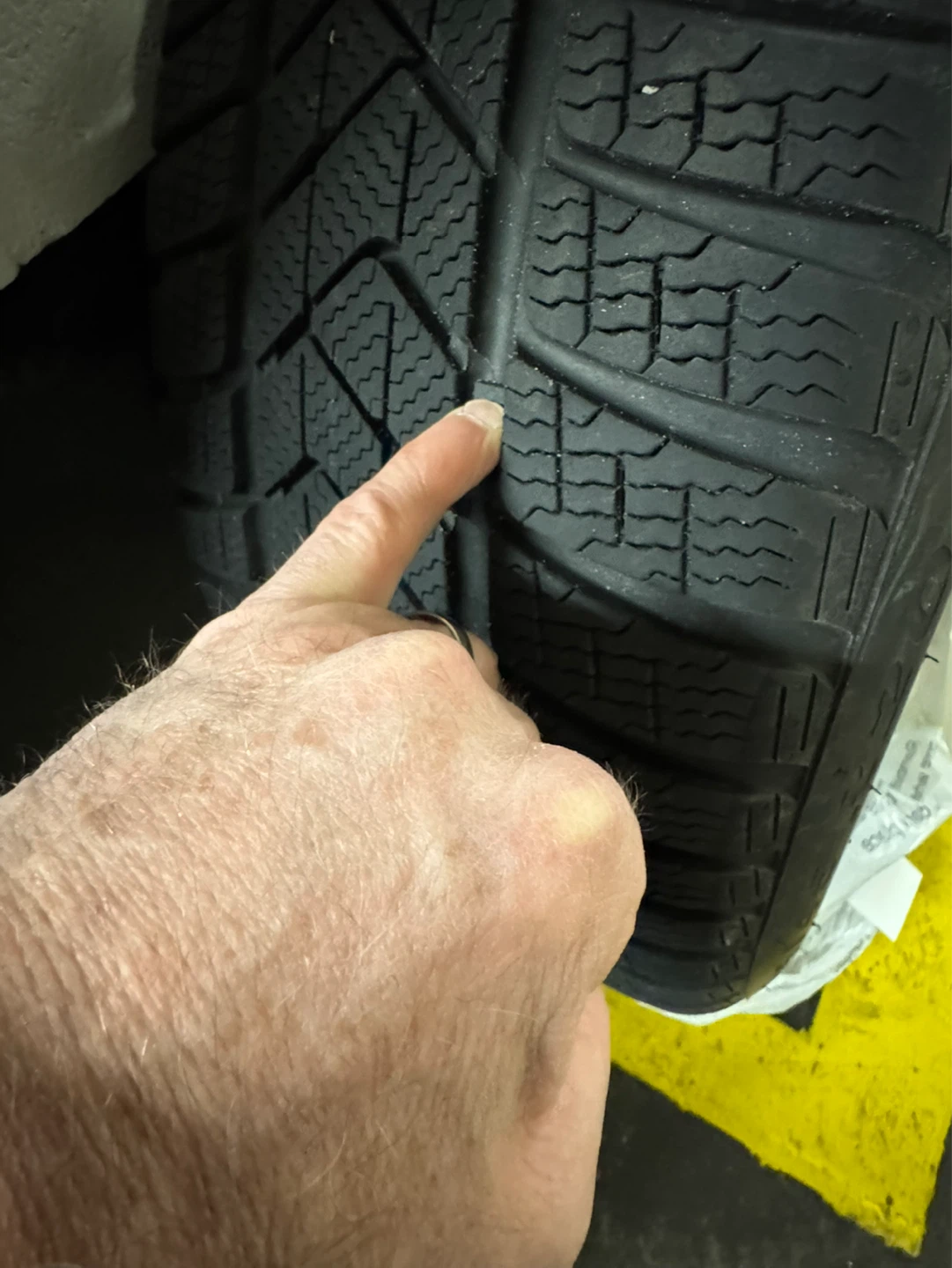 Set of 4 BMW Winter Tires and Rims - photo 3