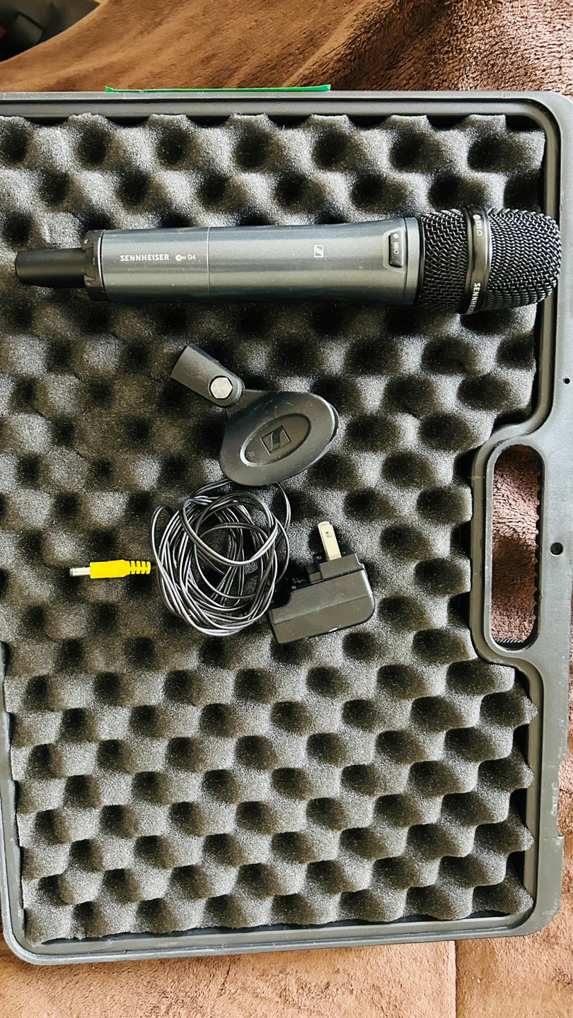 Sennheiser EW 100 G4 Wireless Microphone System - photo 2