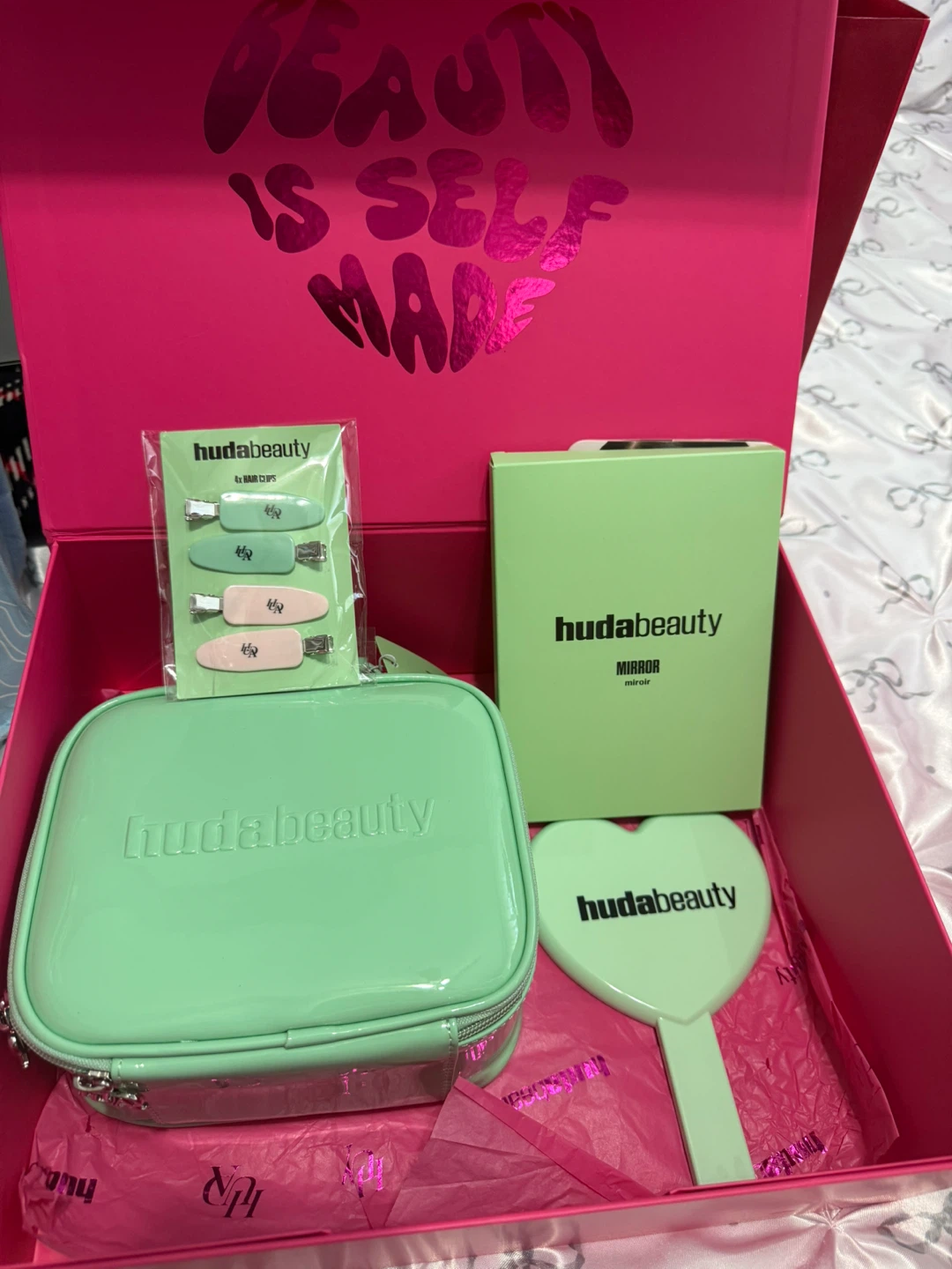 Huda Beauty Set