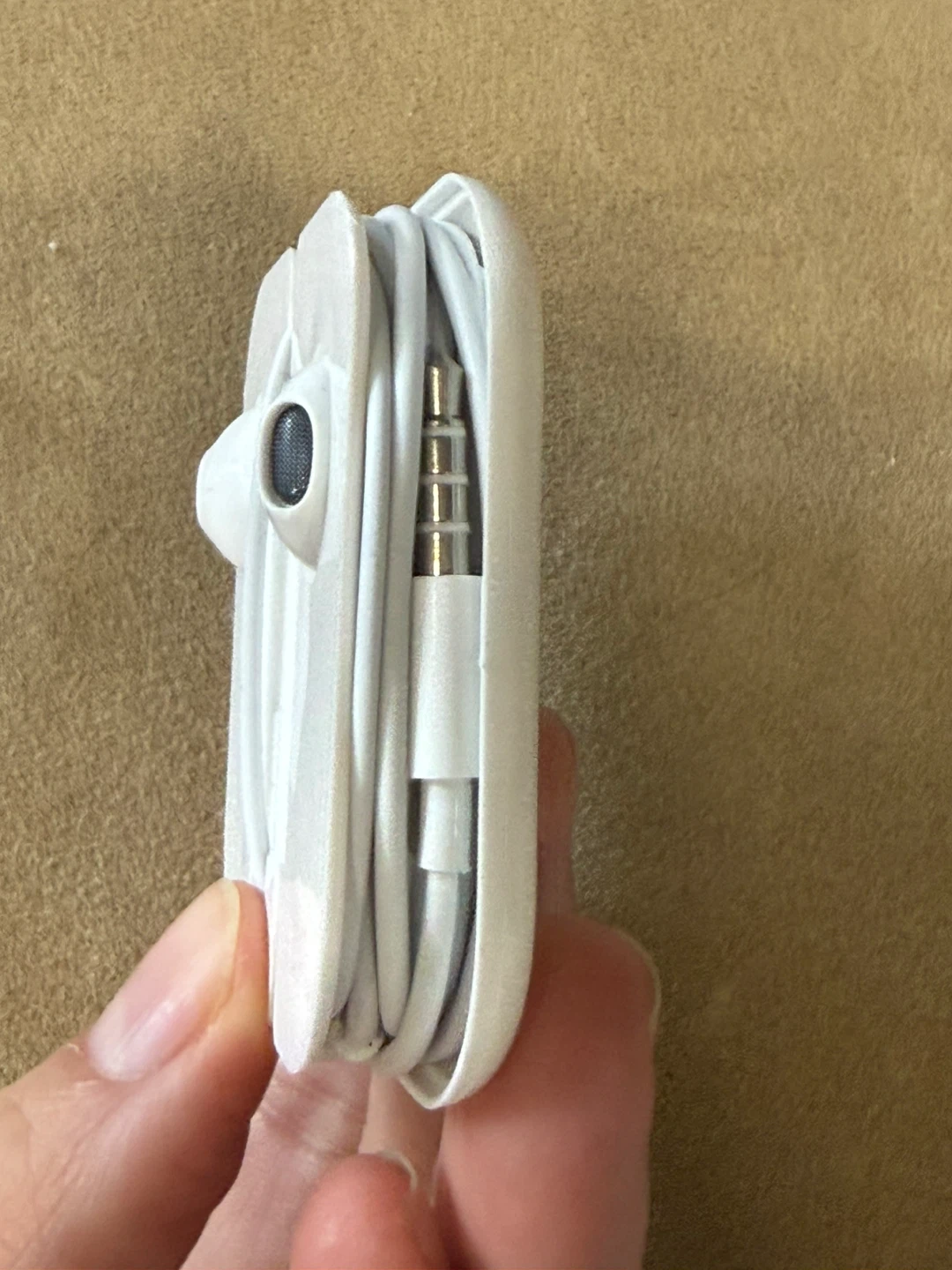Apple EarPods with 3.5mm Headphone Plug - photo 4