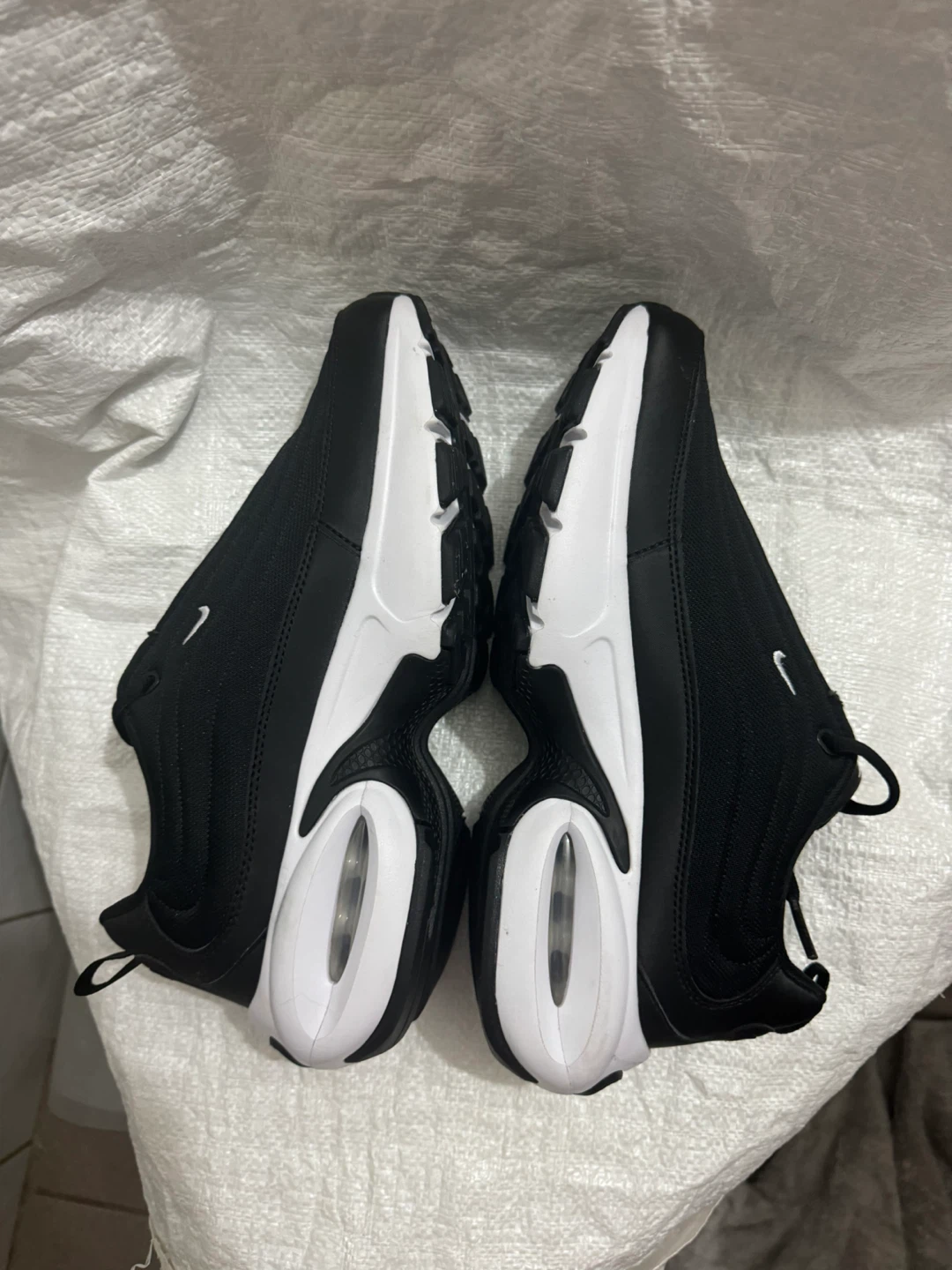 Nike Air Max Men's Running Shoes Black White Size 10 - photo 4