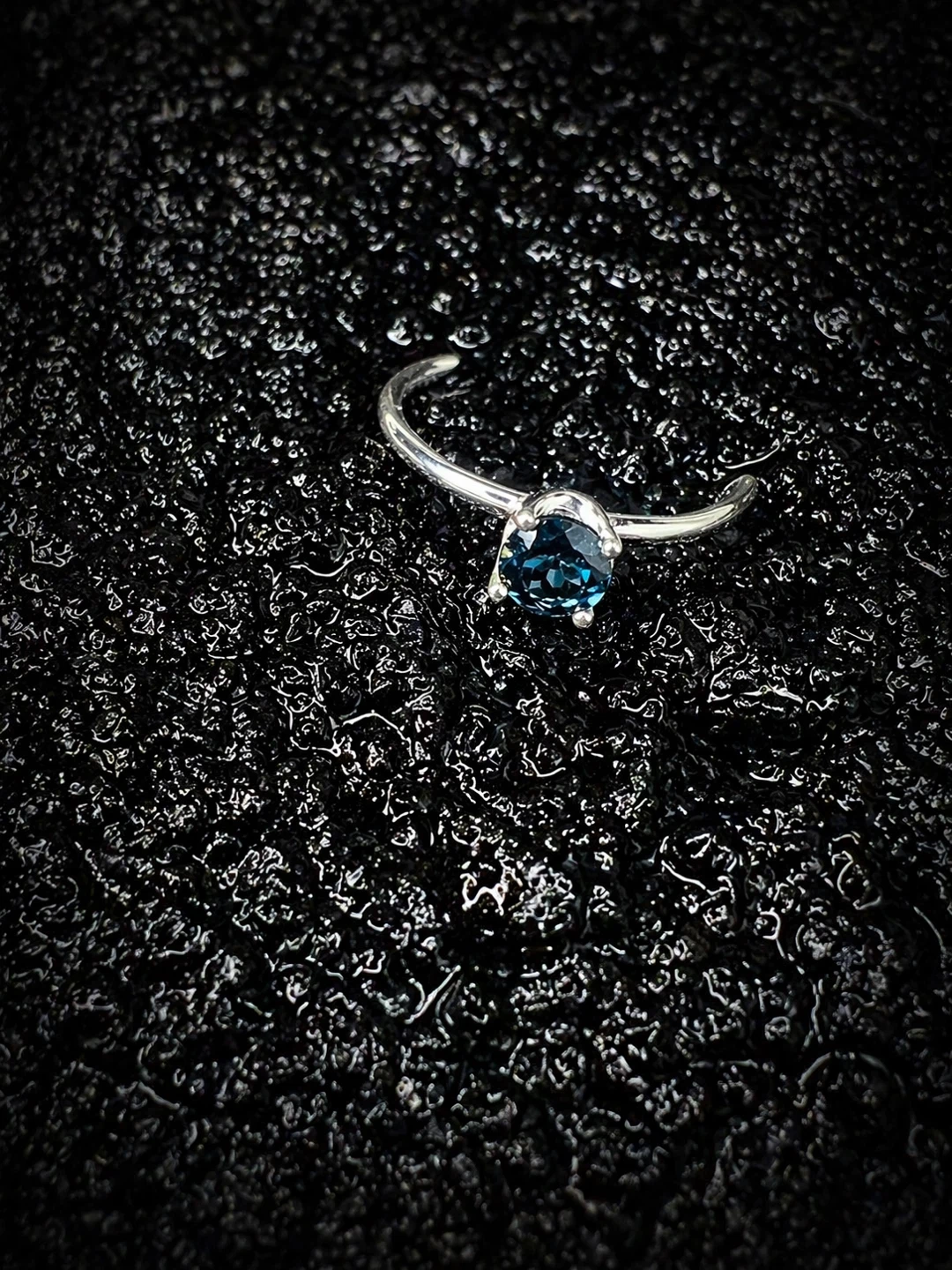 Sterling Silver London Blue Topaz Ring
