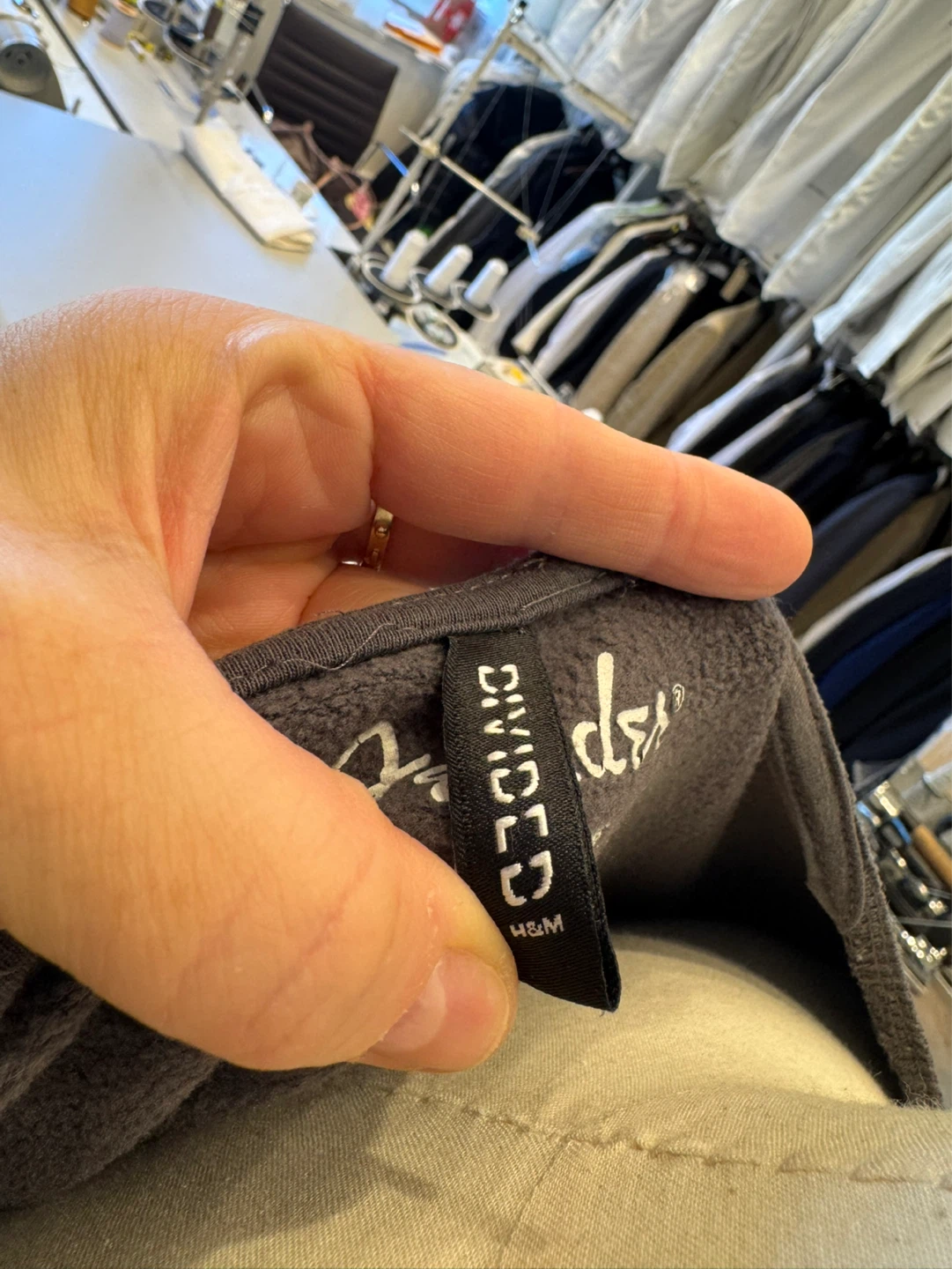 Fender Graphic Sweatshirt - photo 4