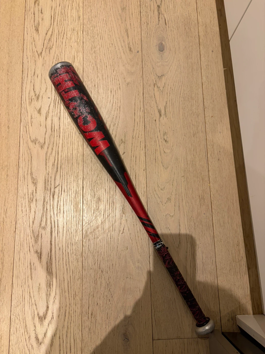 Worth Baseball Bat, 28 inches