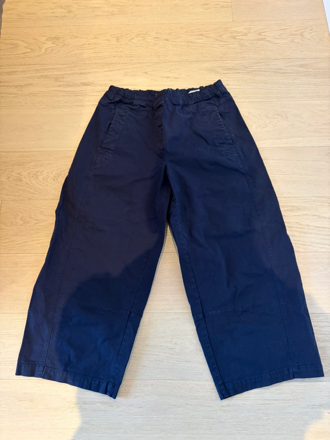 Banana Republic Navy Blue cropped pull on painter pants