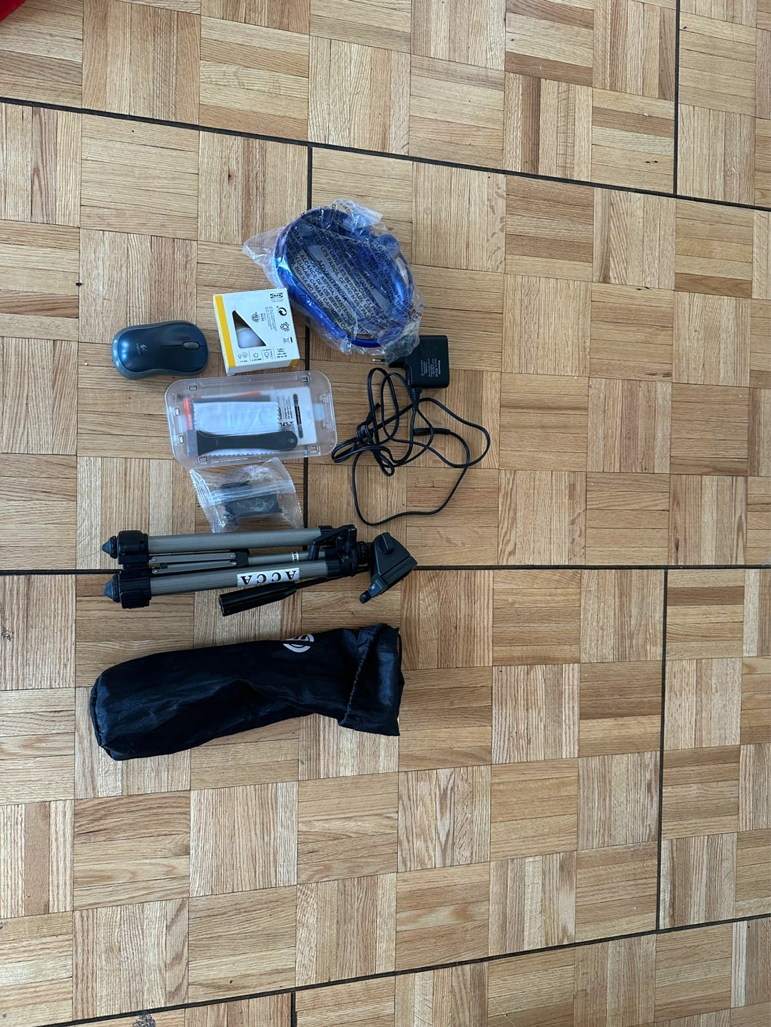 Logitech Mouse and Tripod Bundle