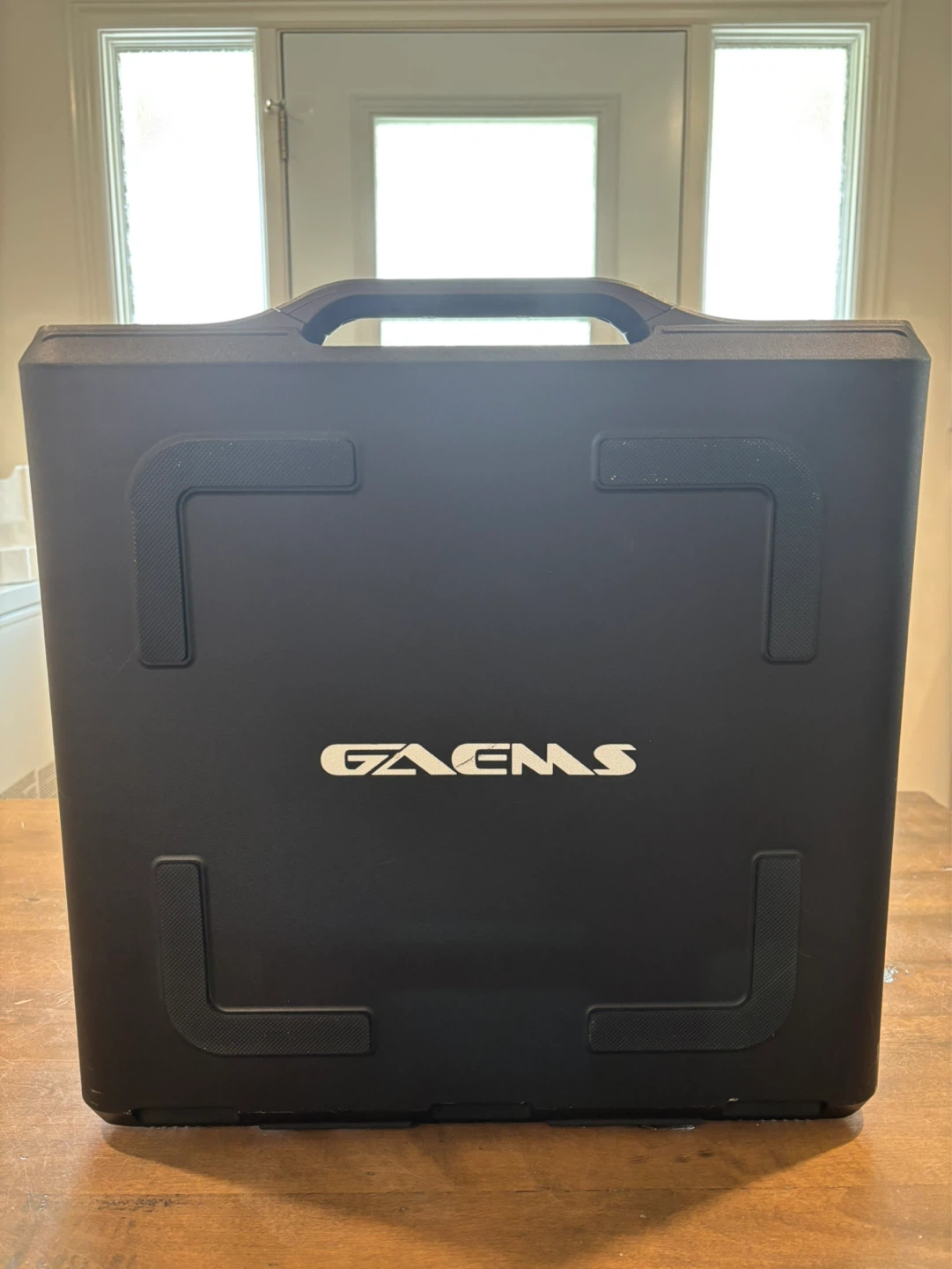 GAEMS Personal Gaming Portable Monitor Case - photo 3