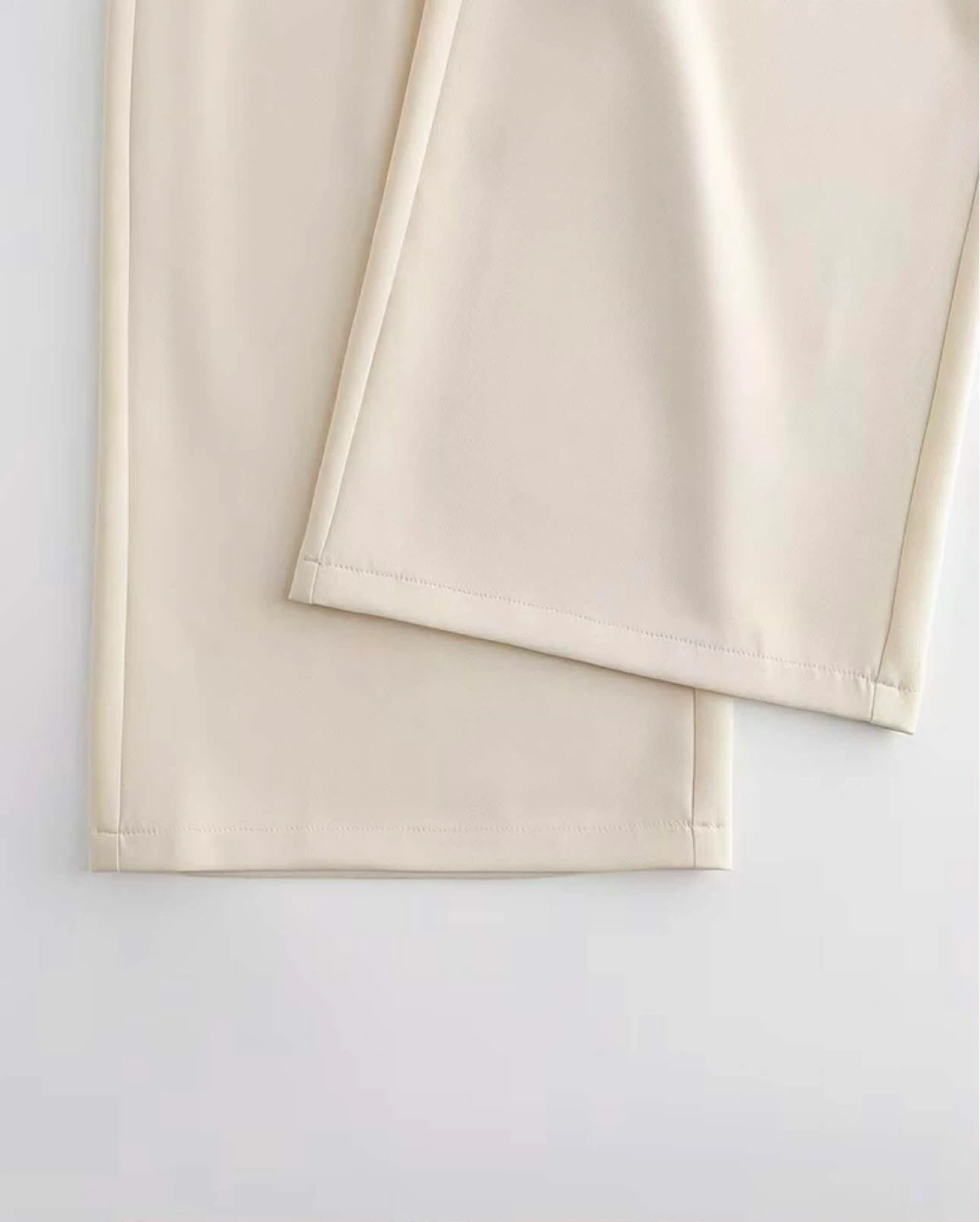 Women's Sleeveless Vest and Wide Leg Pants Set - photo 3