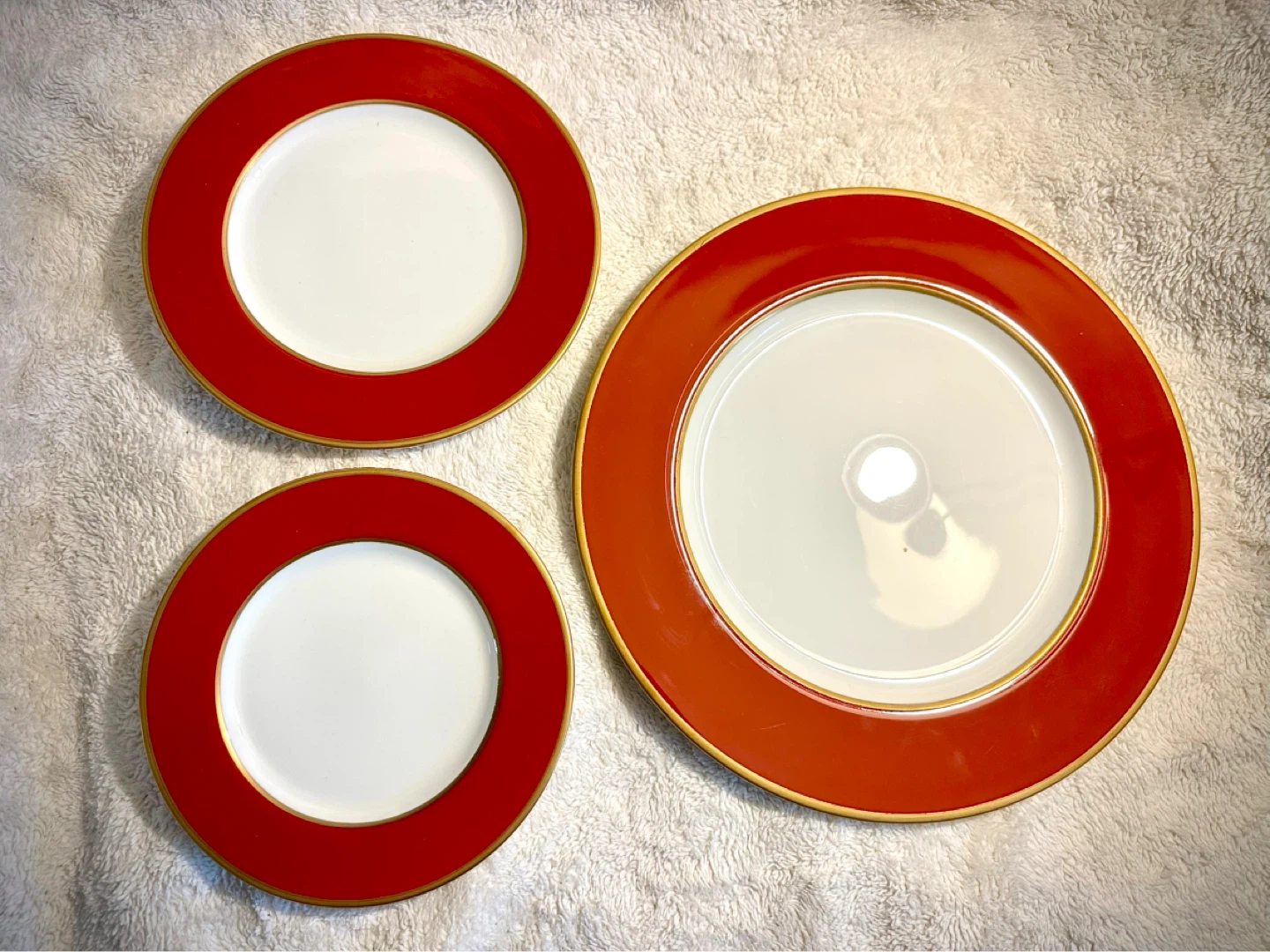 Red and White Ceramic Tea Set with Gold Trim - photo 4