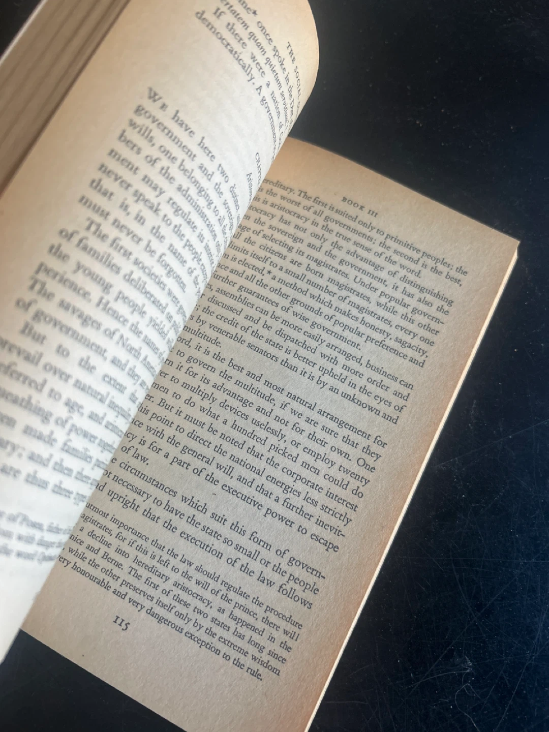 🌱Rousseau The Social Contract Penguin Classics Paperback Book - photo 3