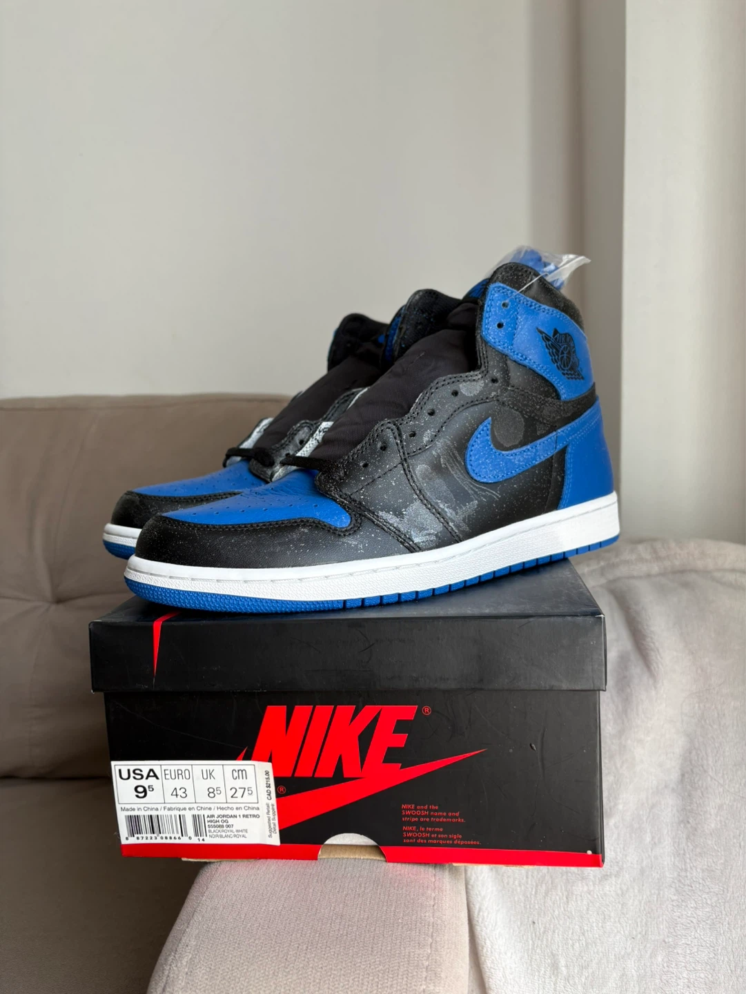 Nike Air Jordan 1 Retro High OG "Royal Blue" - Size 9.5