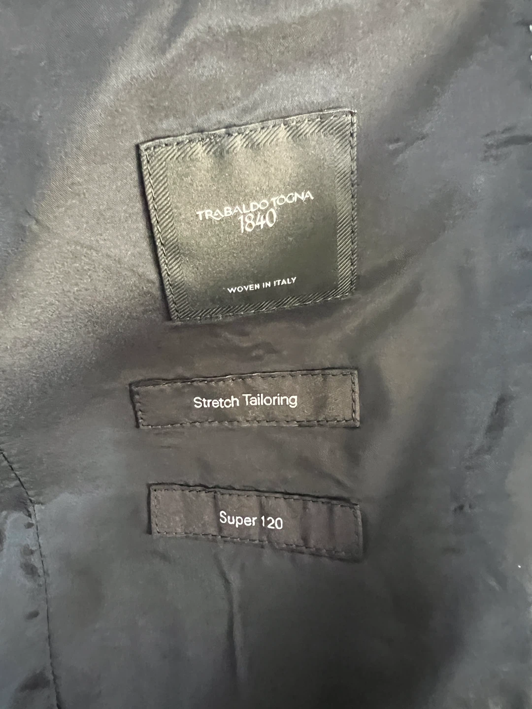 HUGO BOSS Black Suit - Size 36R - photo 3