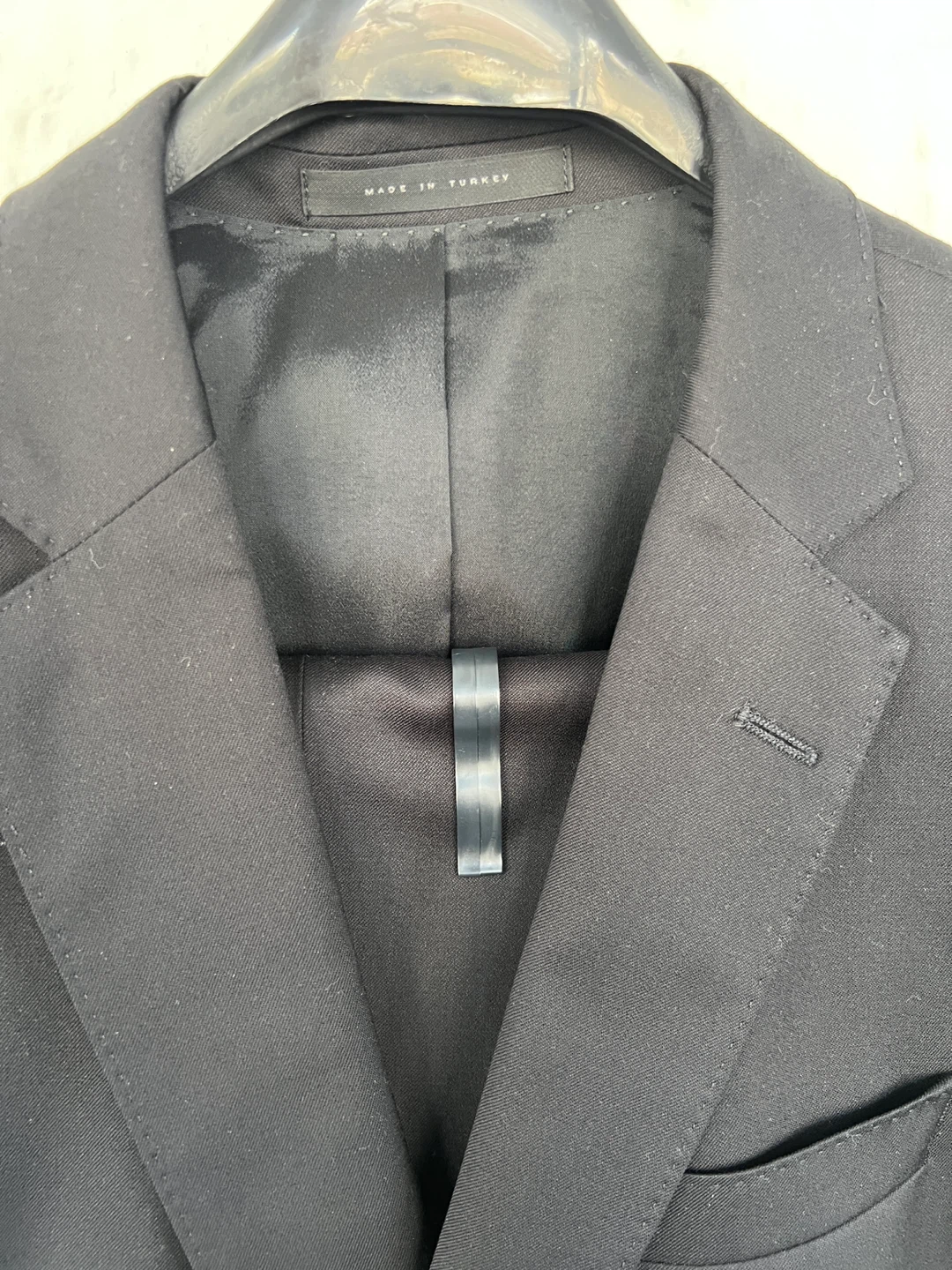 HUGO BOSS Black Suit - Size 36R - photo 4