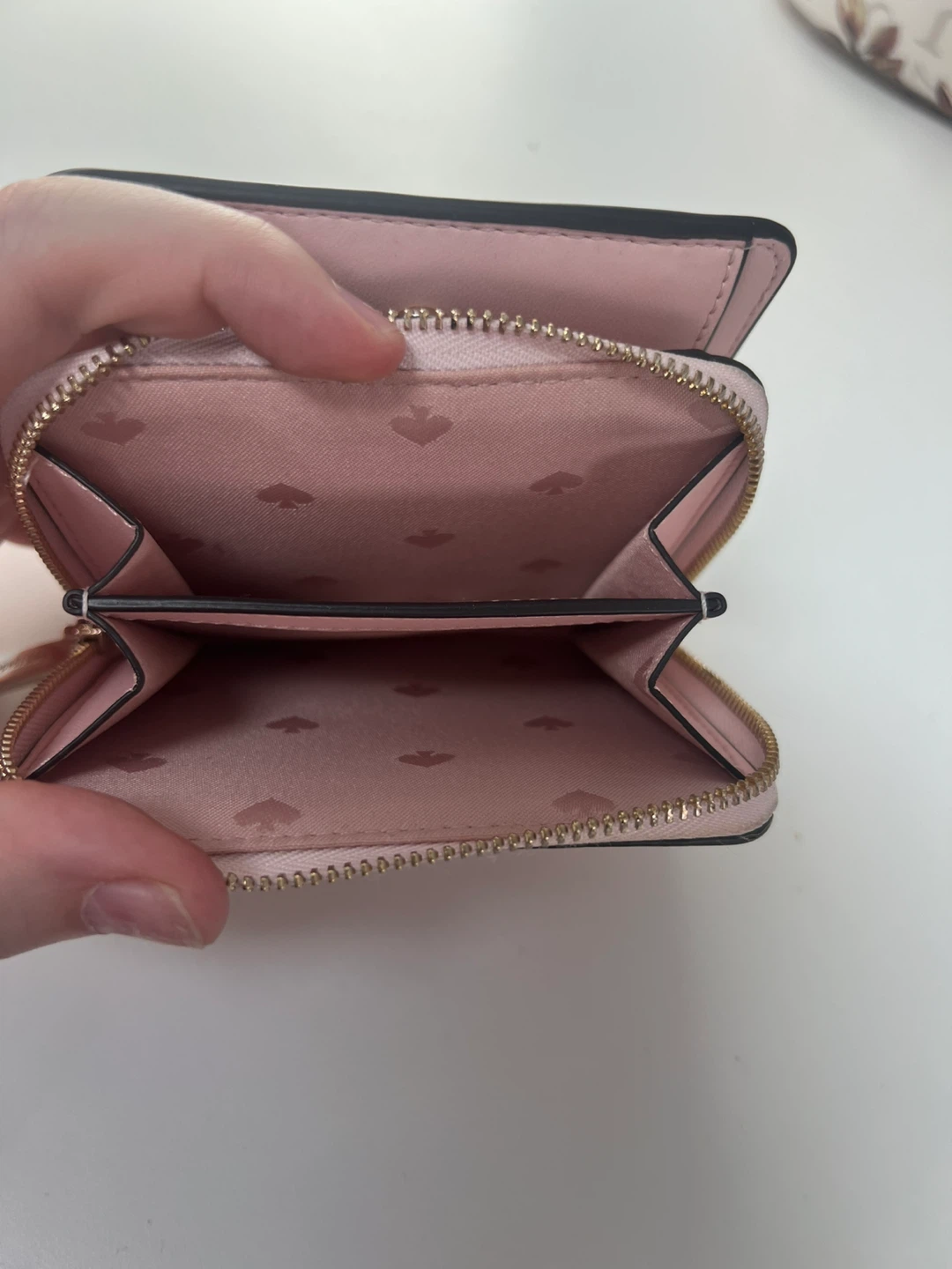 Kate Spade Pink Leather Bifold Wallet - photo 5