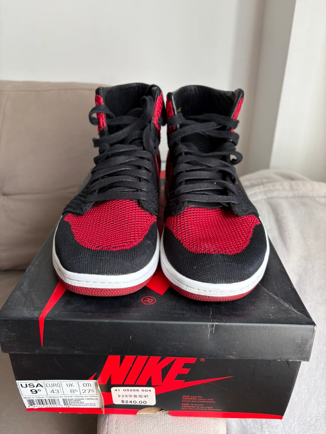 Nike Air Jordan 1 Retro High OG Flyknit Bred - photo 2