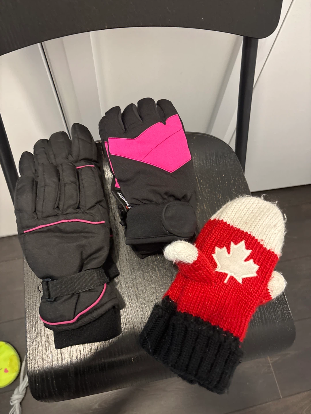 Winter Hats and Gloves Set - photo 2