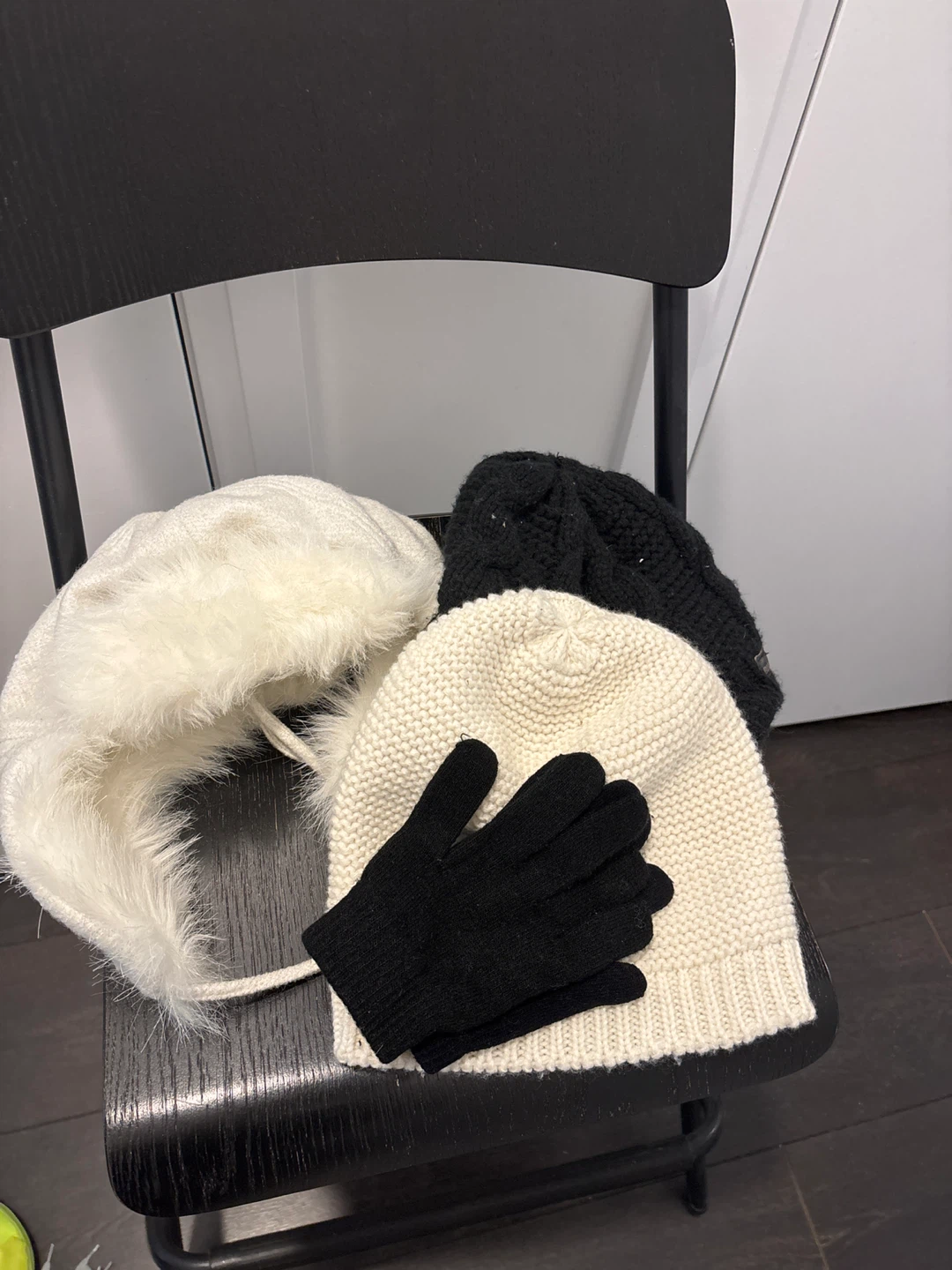 Winter Hats and Gloves Set