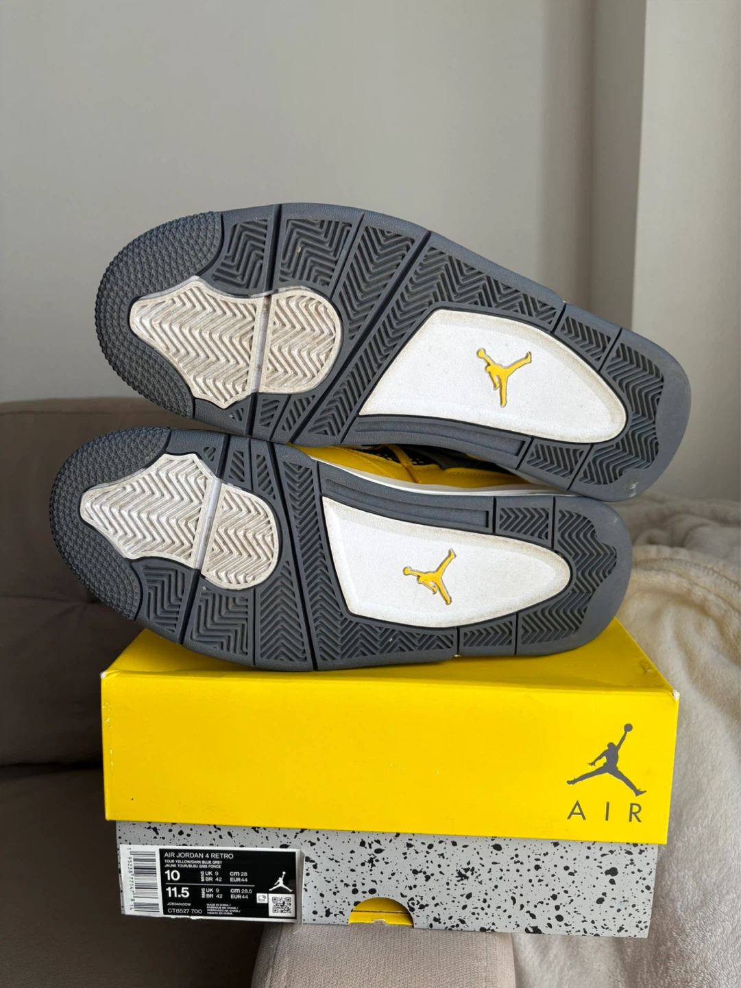 Air Jordan 4 Retro 'Lightning'  Size 10 - photo 3