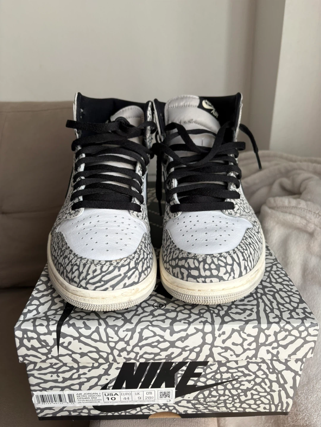 Jordan 1 Retro High OG White Cement size 10 - photo 2