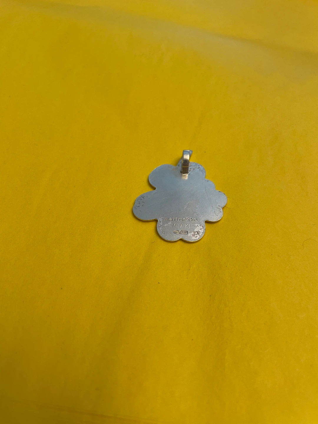 Marimekko Flower Pendant with Box - photo 2