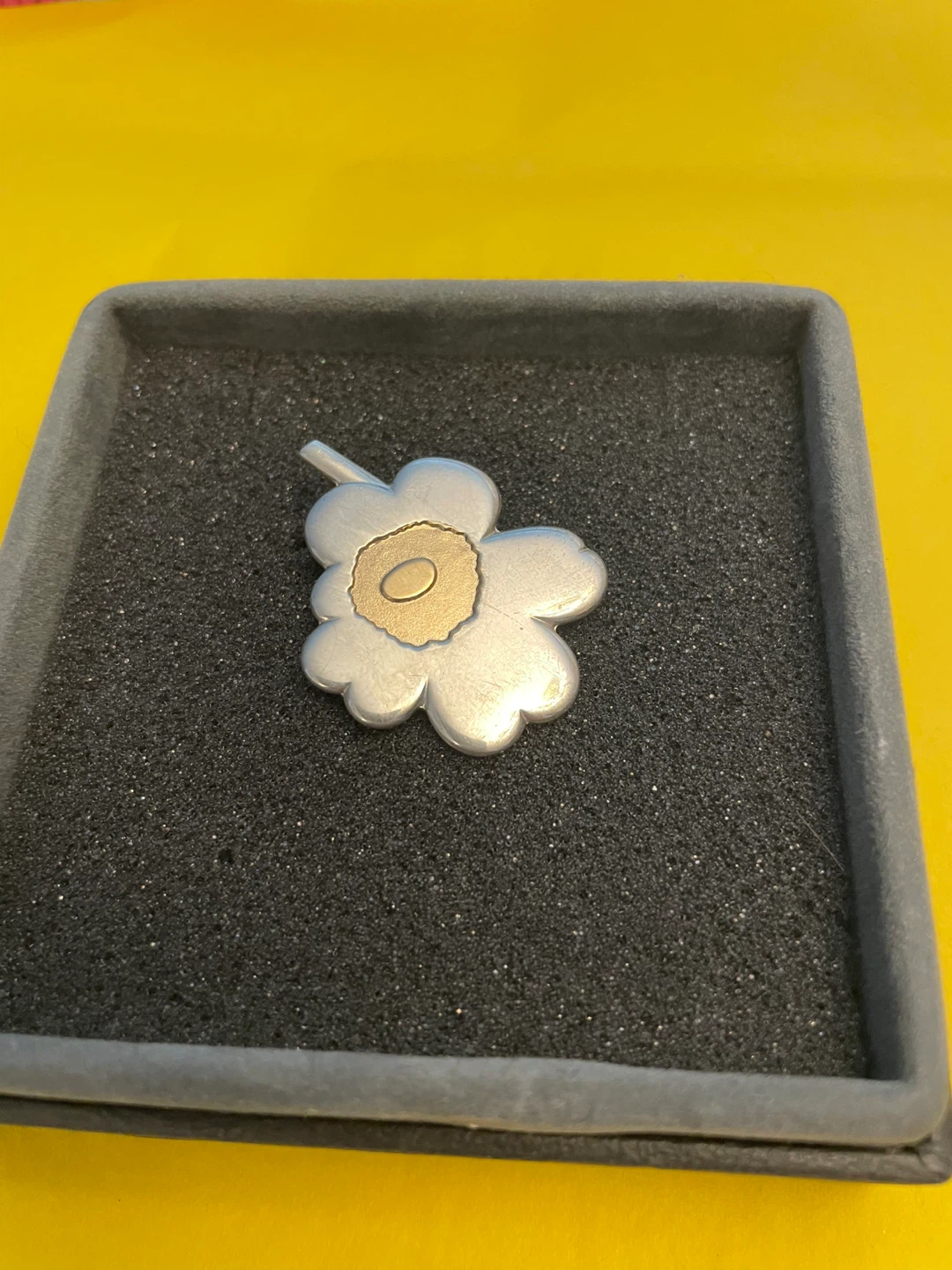 Marimekko Flower Pendant with Box - photo 3
