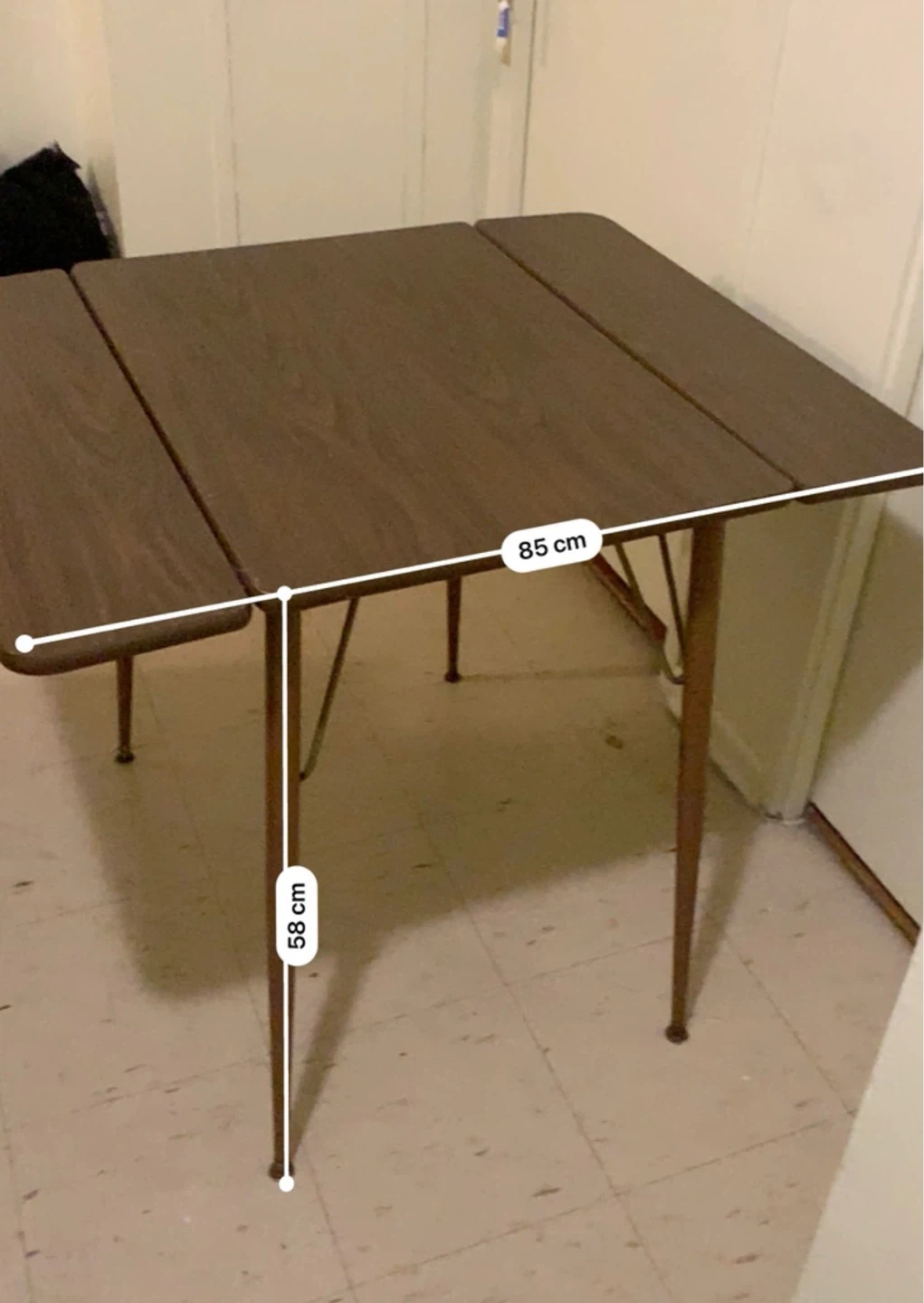 Drop-leaf Dining Table