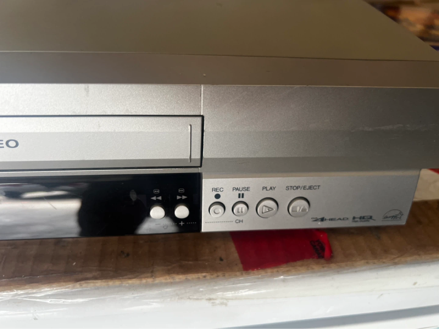 For sale JVC VCR with remote - photo 5