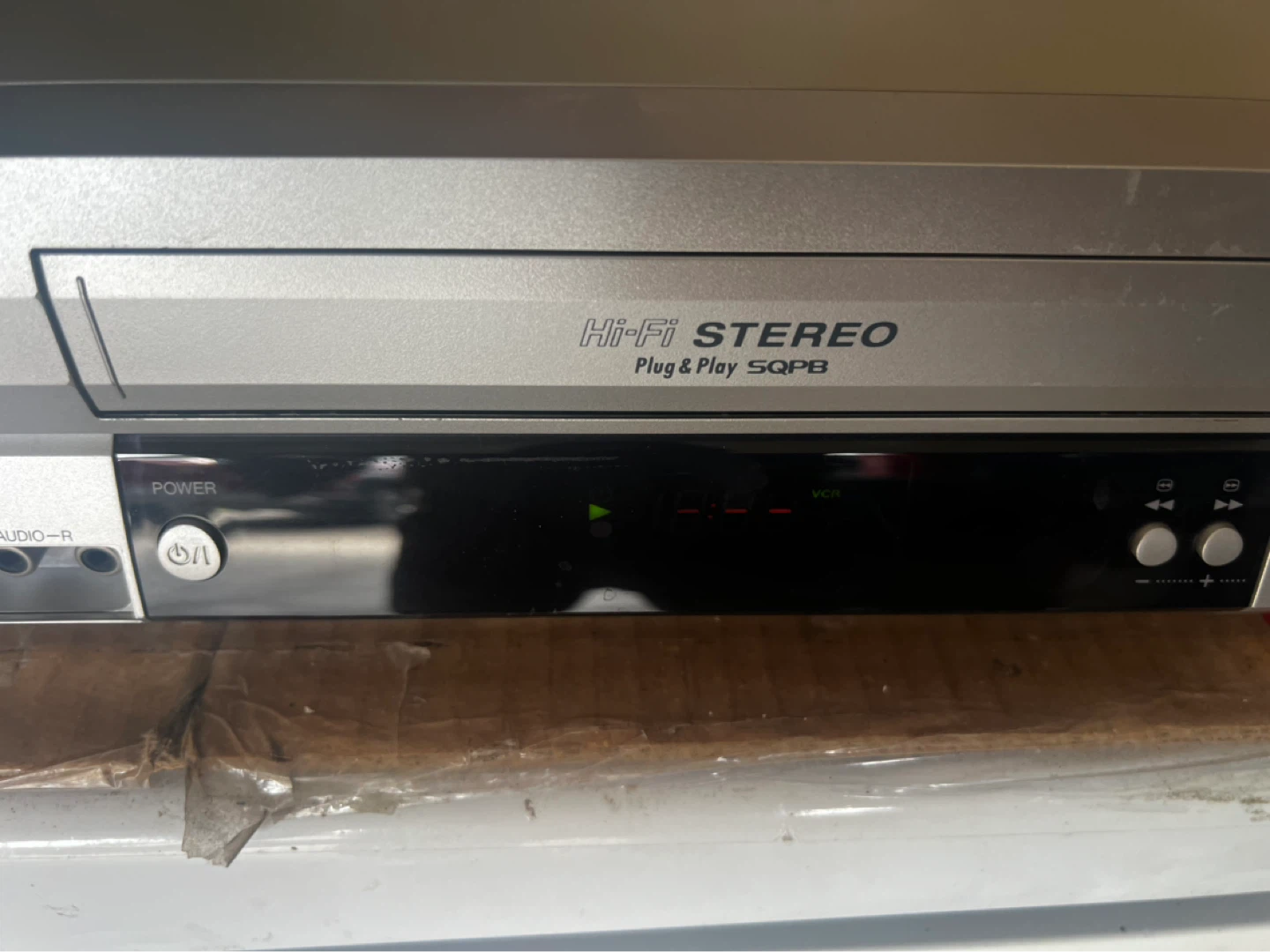 For sale JVC VCR with remote - photo 3