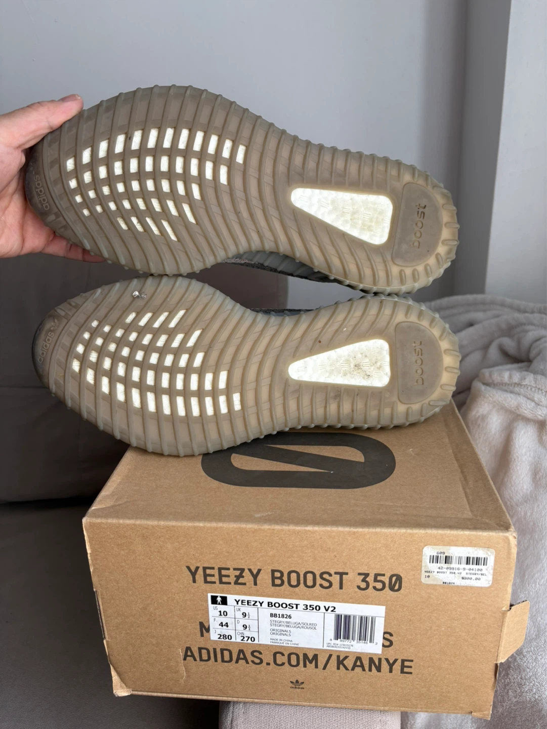 Adidas Yeezy Boost 350 V2 Beluga Size 10 - photo 3