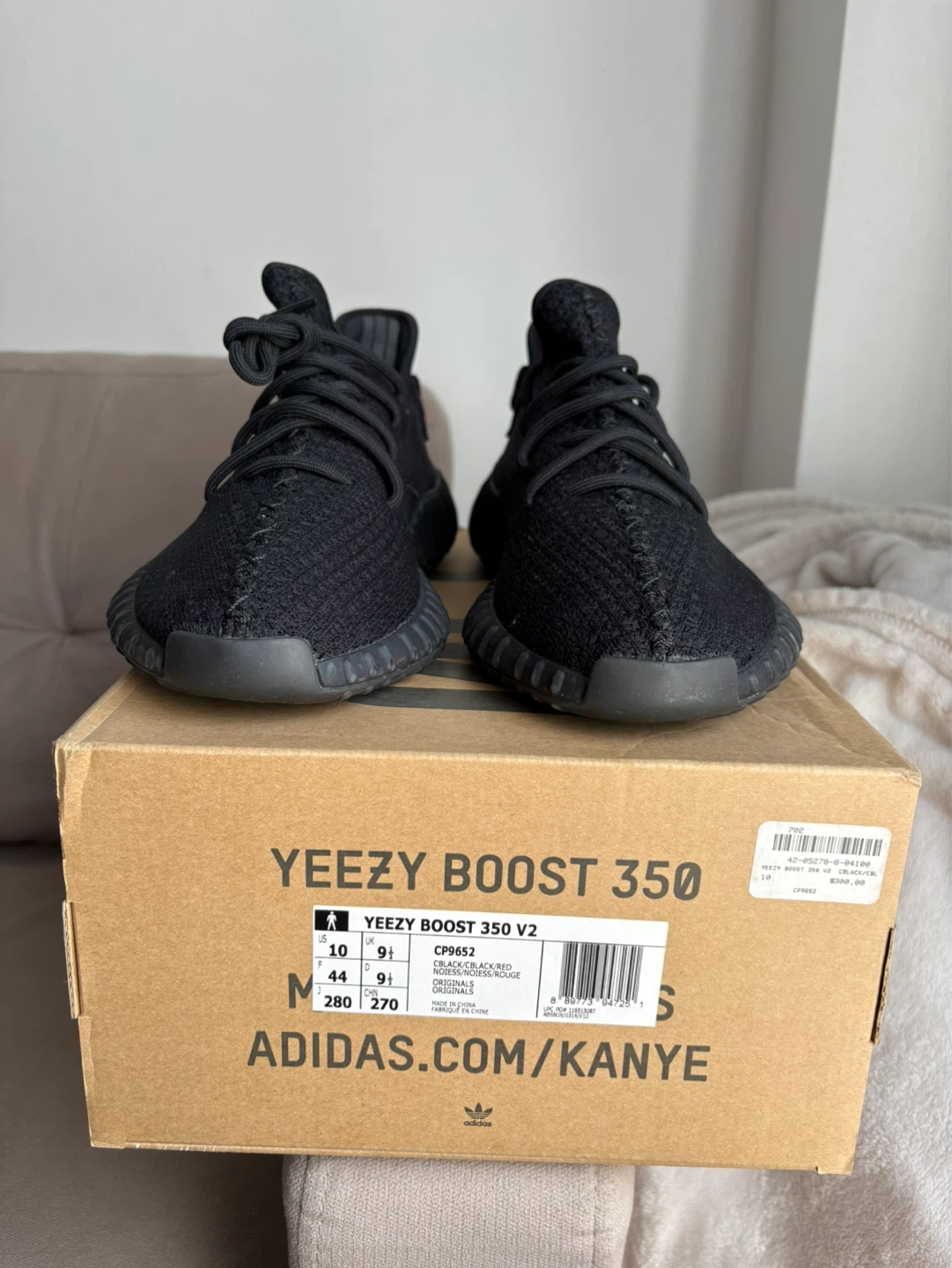 Adidas Yeezy Boost 350 V2 Black Red Shoes Size 10 - photo 2