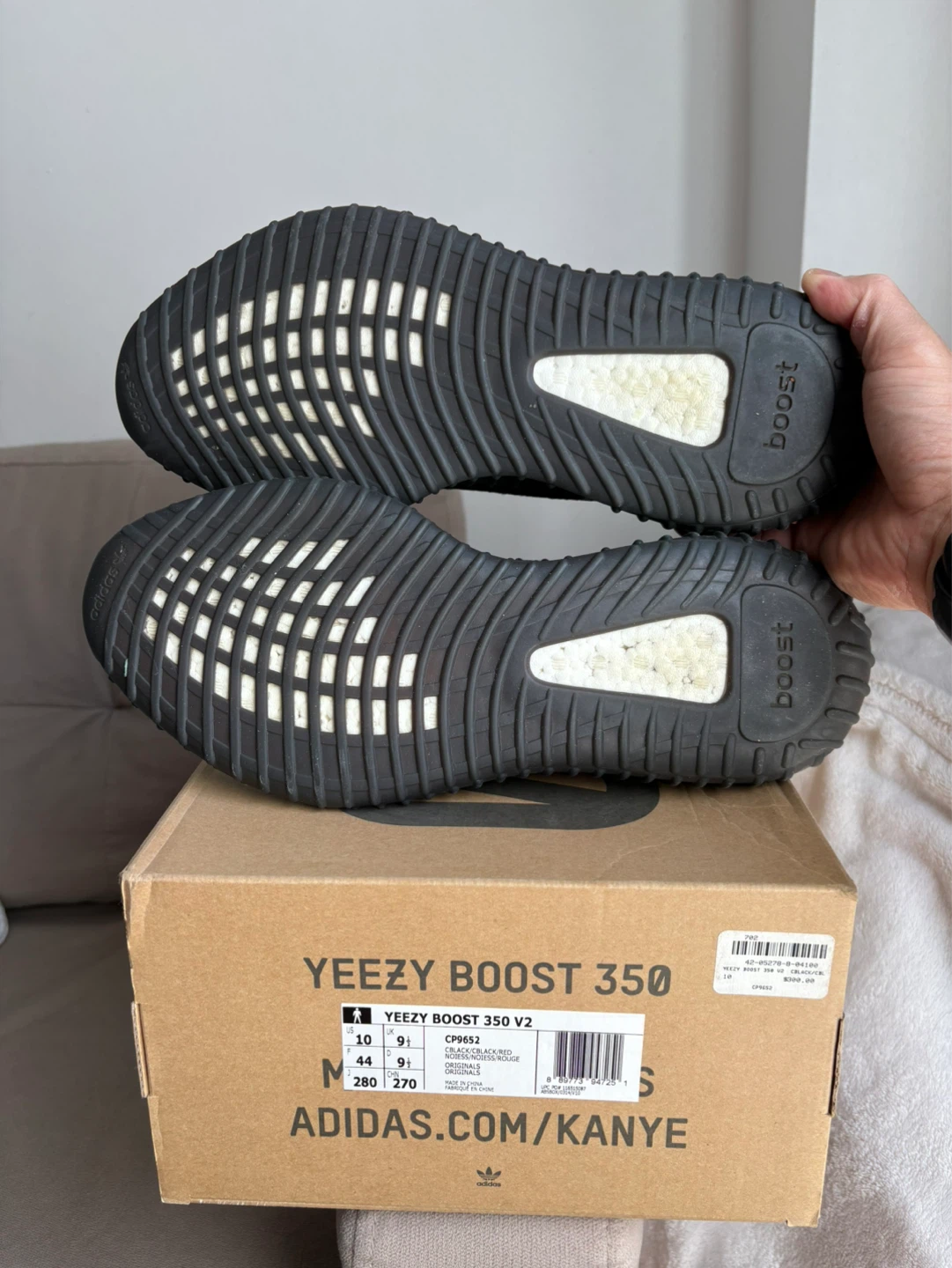 Adidas Yeezy Boost 350 V2 Black Red Shoes Size 10 - photo 3