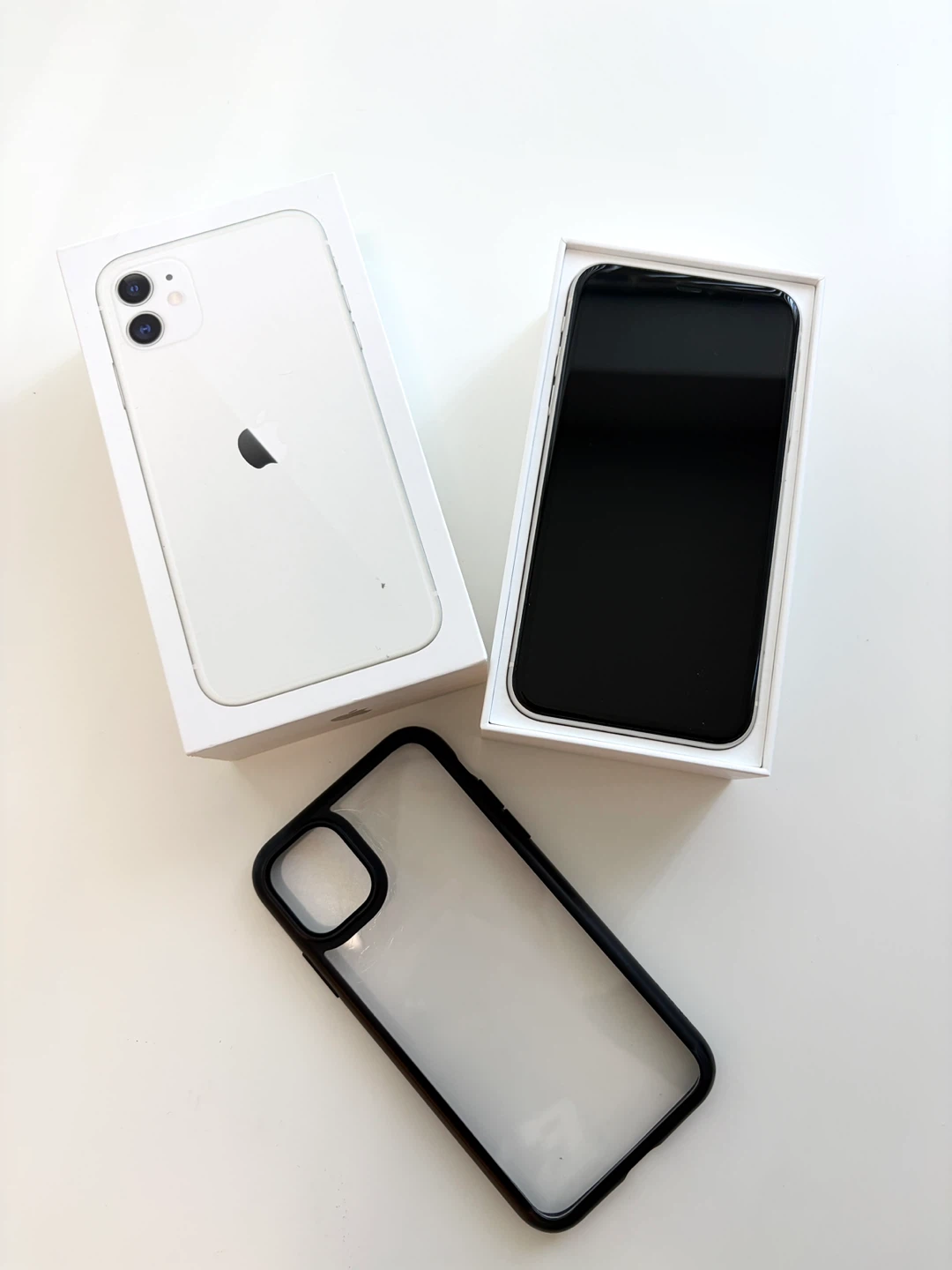 Apple iPhone 11 - 64GB White
