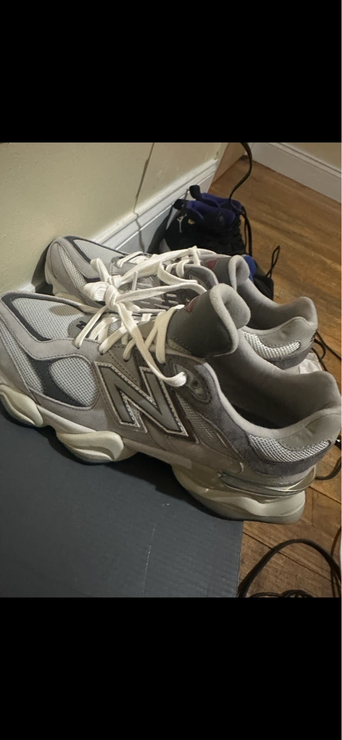 New Balance 9060 Grey Sneakers