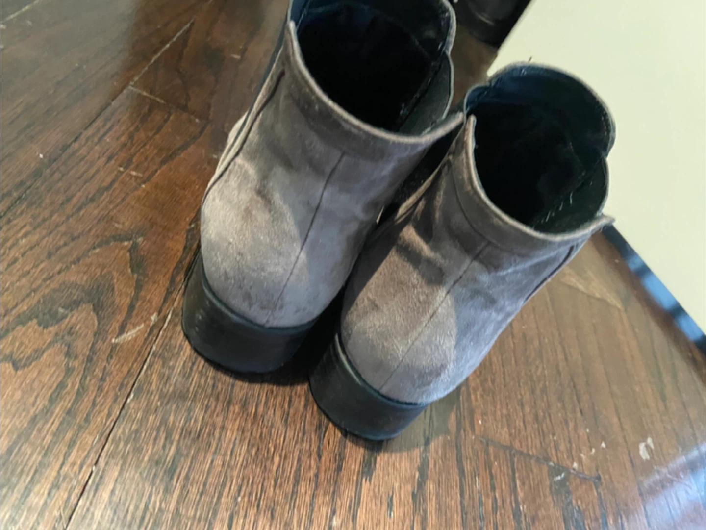 Grey Suede Chelsea Boots - photo 5