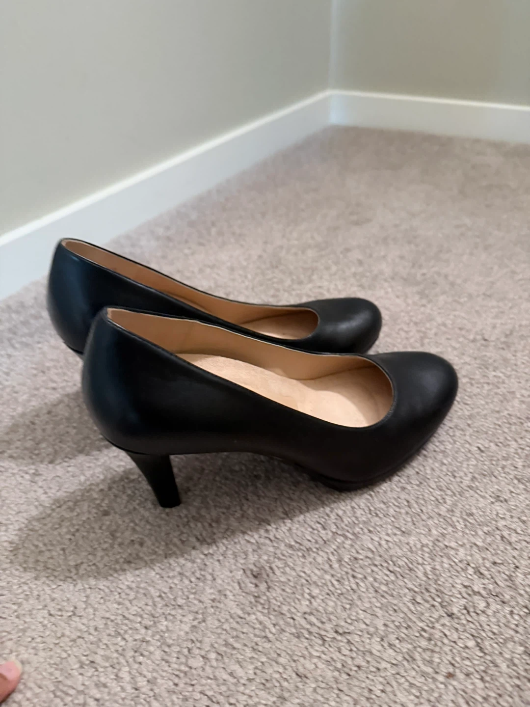 Naturalizer Black Leather Heels - photo 3