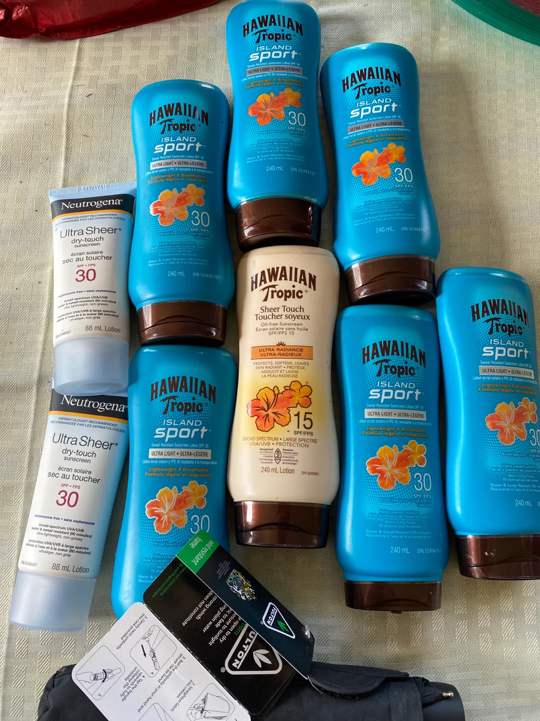 Sunscreen Season! BONUS UNBRELLA!