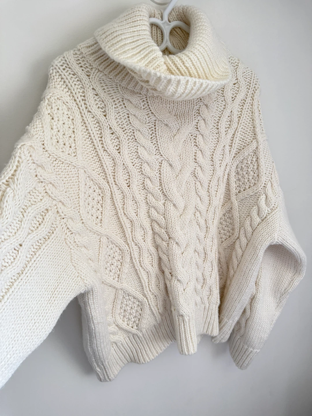 Sweater - photo 2