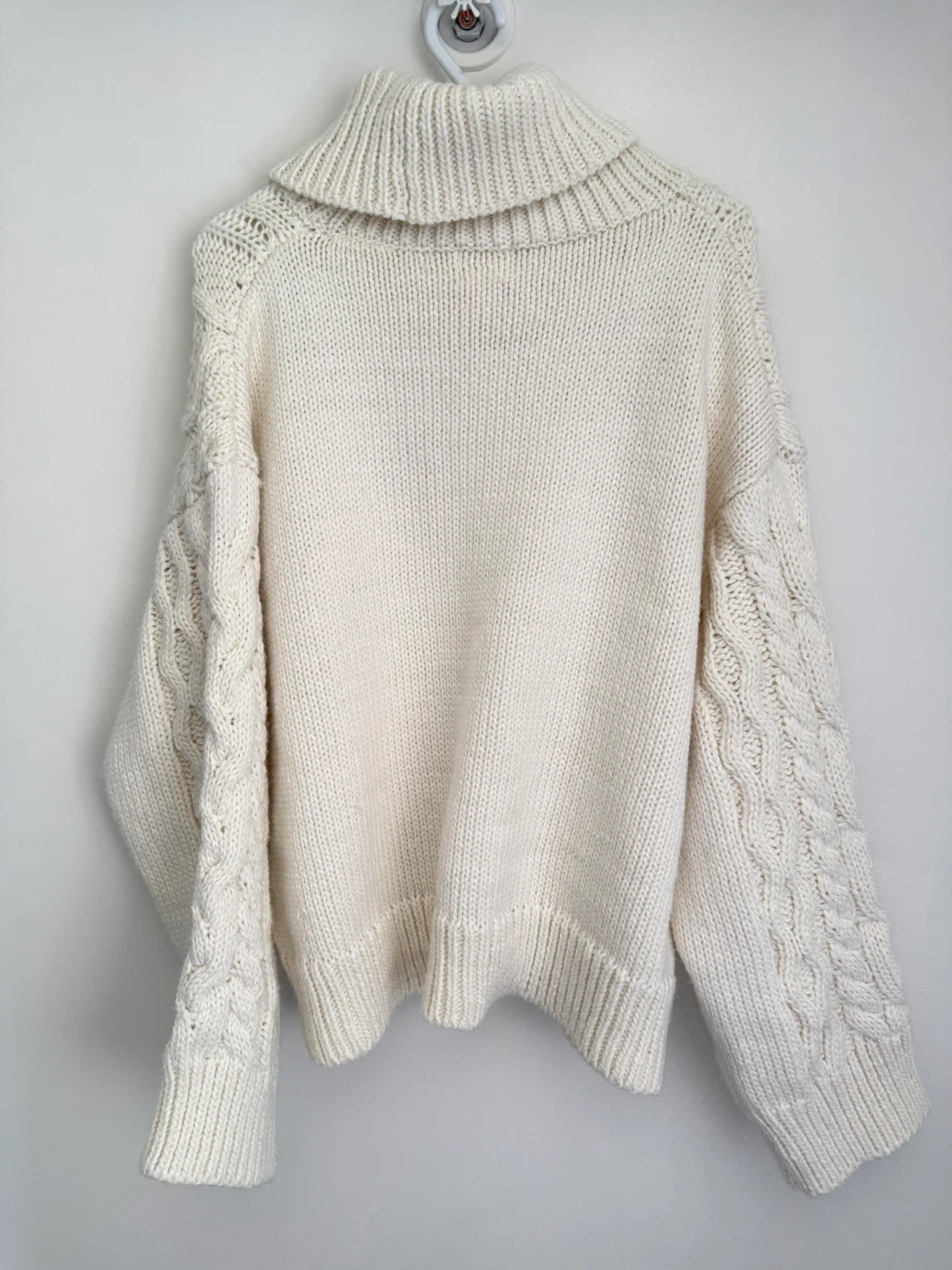 Sweater - photo 3